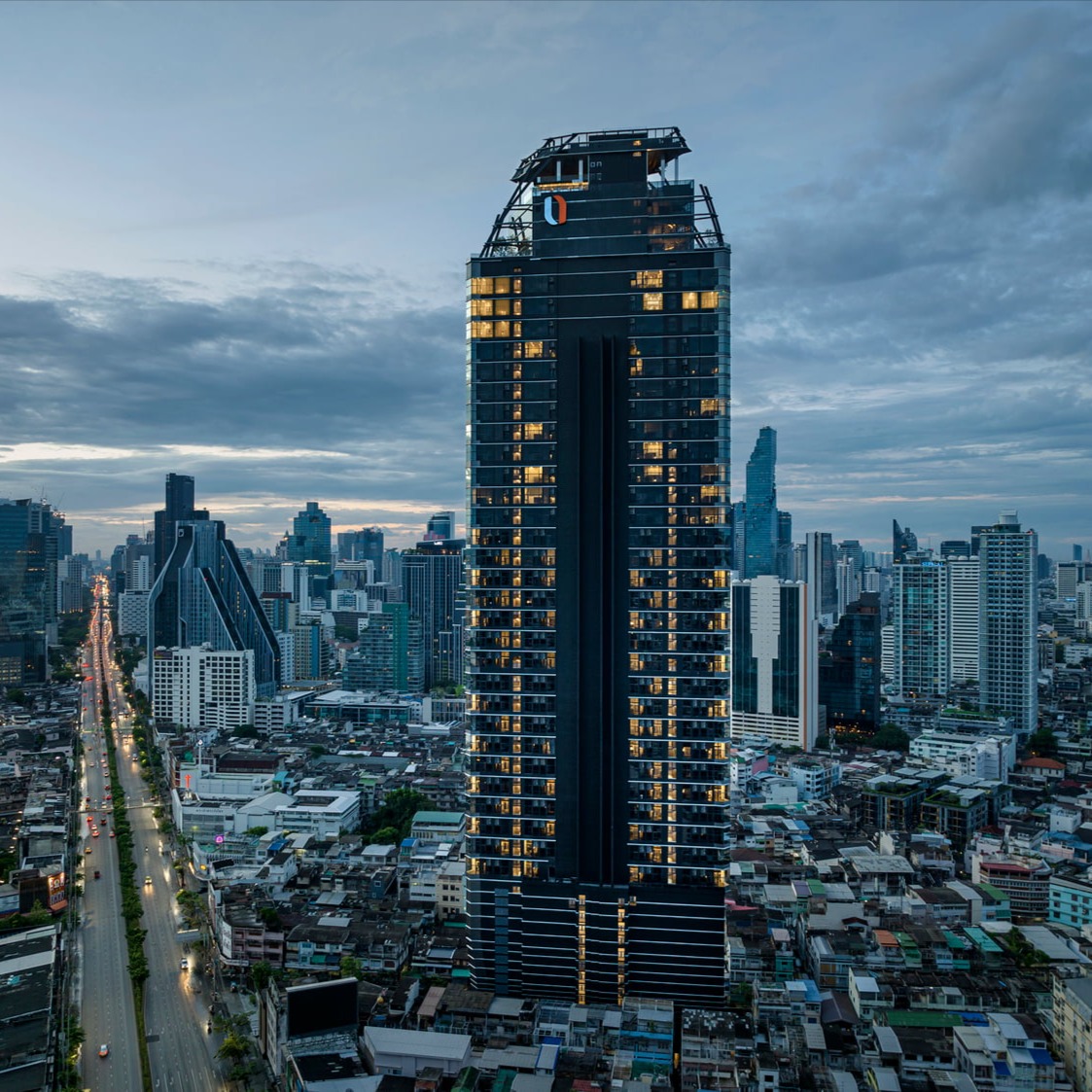 ทวีรัชต์ ใจมั่น