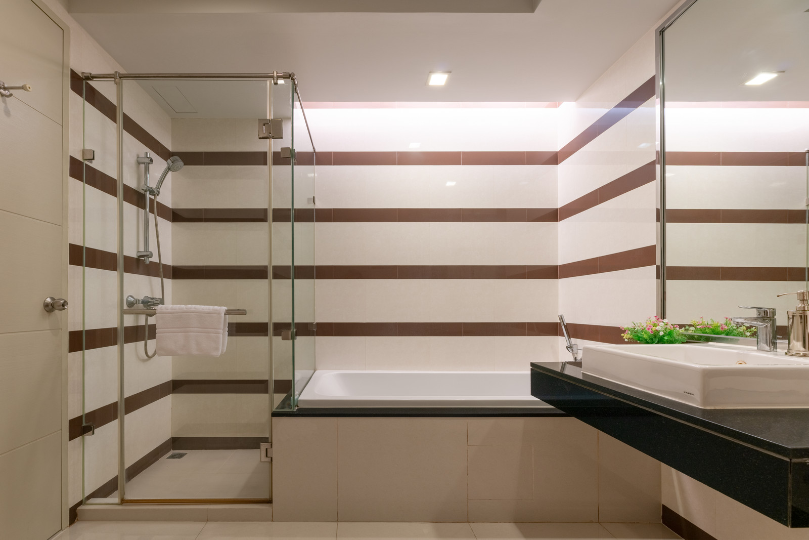 ให้เช่าคอนโด Beverly 33 สุขุมวิท 33 ตกแต่งพร้อมอยู่ 1 ห้องนอน 50 ตร.ม. ใกล้ BTS พร้อมพงษ์ (PAH-01389) - Image 9