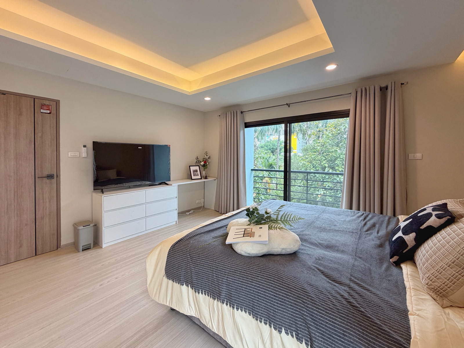 For Sale: Condo S.P. Mansion Thonglor 1-Bedroom 66 sqm (PAH-01368) - Image 9