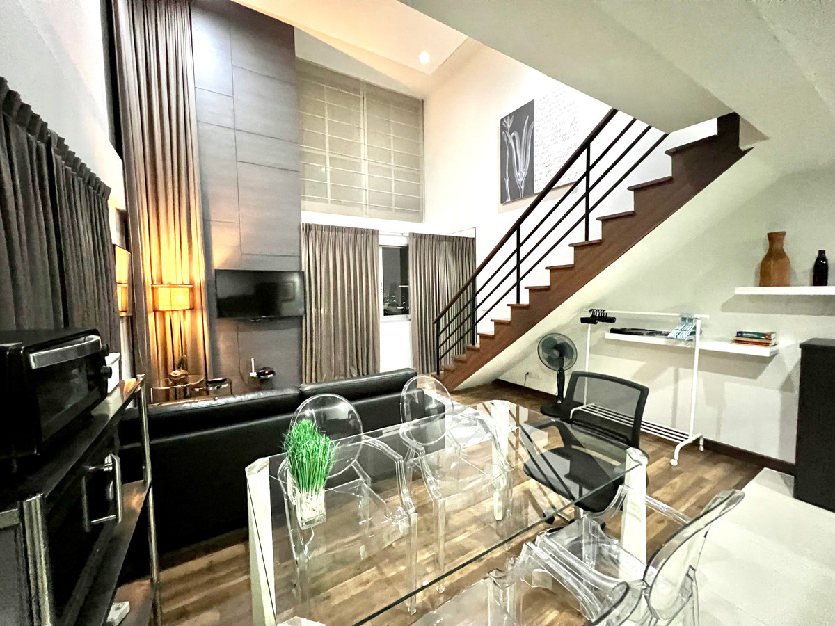 Urgent Sale: The Rajdamri Serviced Residence Condo, Duplex 1 Bedroom, 58 sqm, High Floor (PAH-01325)