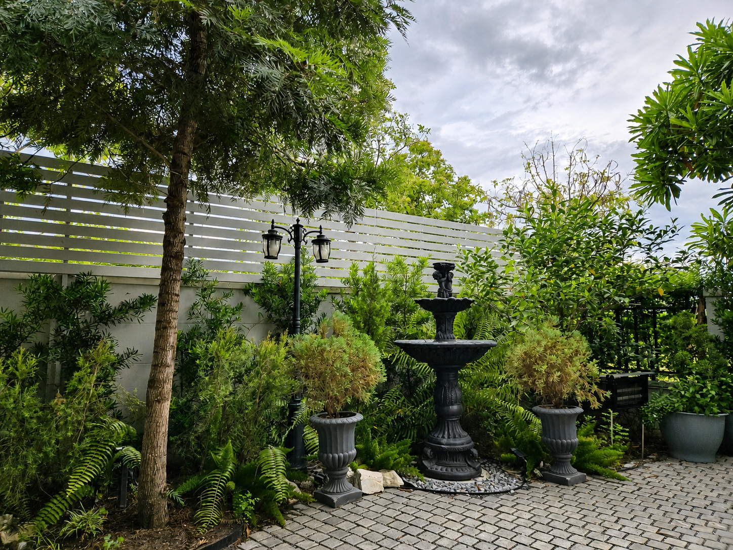 ให้เช่าบ้านเดี่ยวหลังมุม เซนโทร พหลฯ - วิภาวดี 2 4 ห้องนอน 225 ตร.ม. ติดสวน (PAH-01397) - Image 9