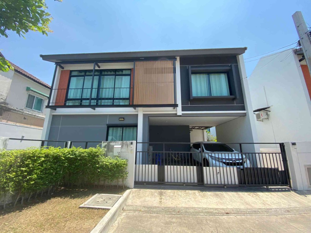 Single house for sale in Khlong Sam Wa, 5 bedrooms