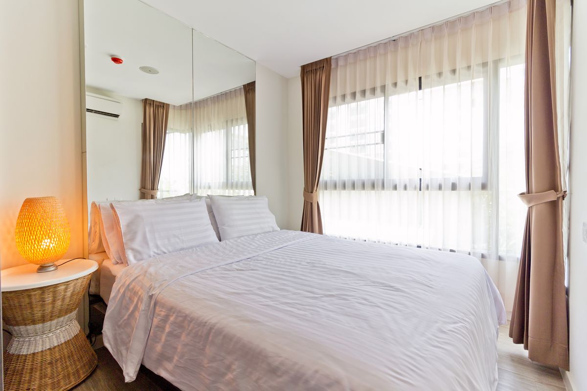 急售,价格低于评估价,有30万泰铢以上余款,Villa Lasalle公寓,毗邻Bearing轻轨站,1房1厅,26平方米。