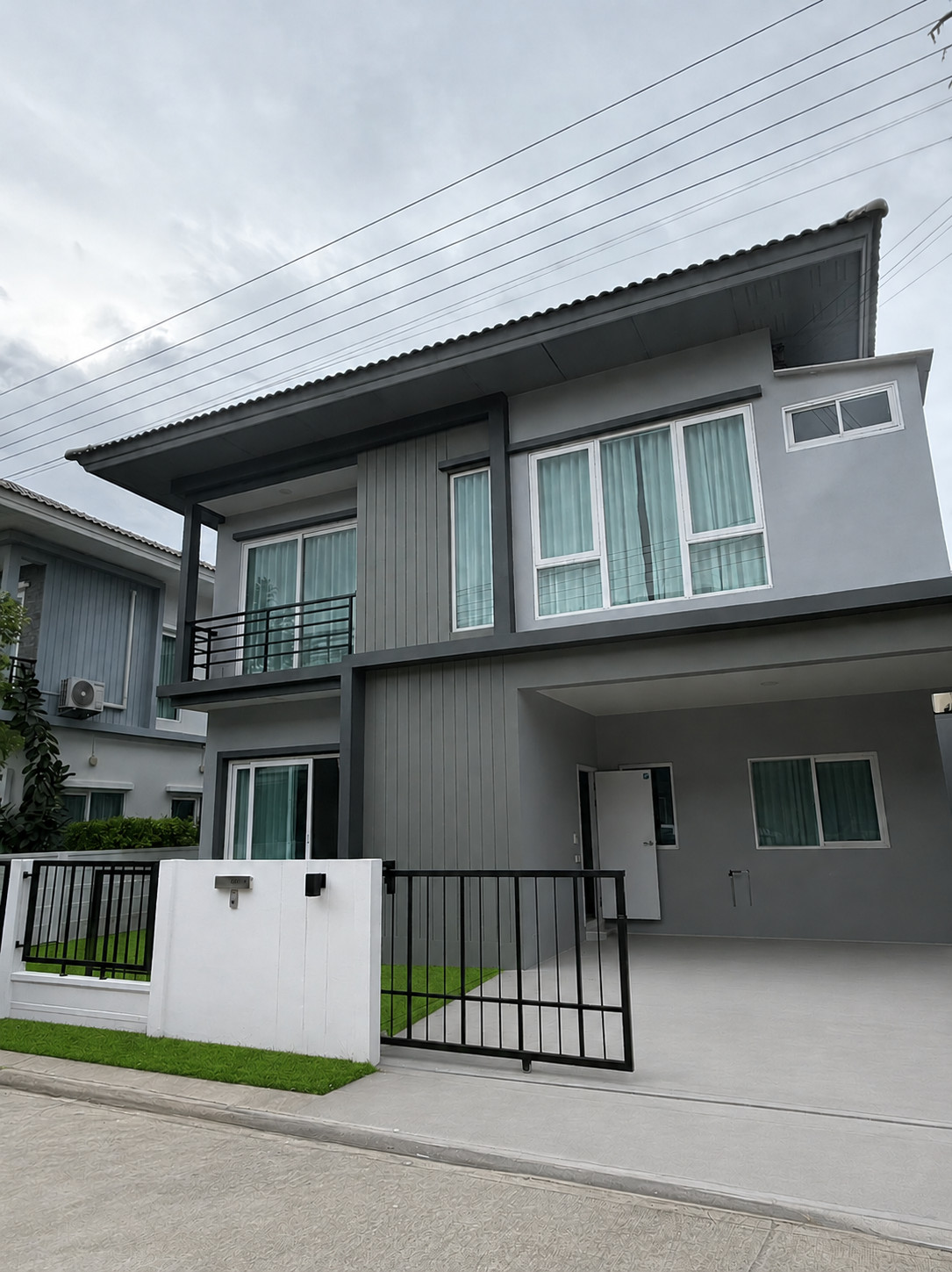For Rent or Sale: Q District Westgate Twin House, CEDAR Model, Sale 4.29 Million, 4 Bedrooms, 150 sq.m.