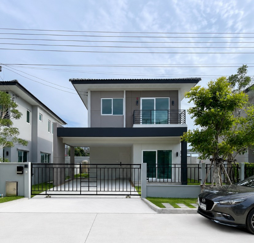 出售:2层独栋别墅,51.1平方哇,使用面积173平方米,Centro村,4间卧室