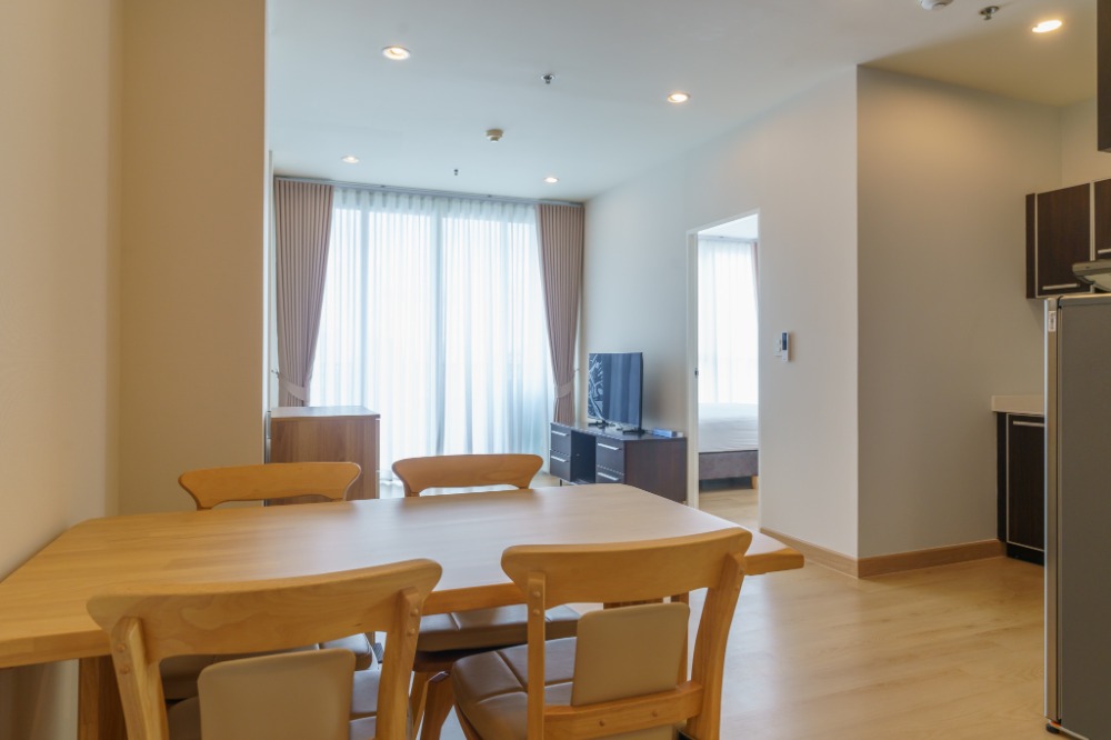 For Rent *Urgent* The Complete Narathiwat Condo, 28,000 THB, near BRT Thanon Chan, 2 bedrooms, 60.3 sq.m. - Image 3