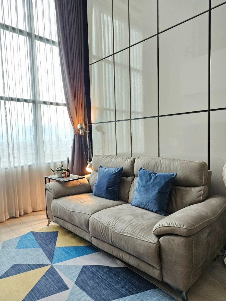 Condo for rent, duplex, 44 sq.m., 41st floor, 1 bedroom, 1 office, 1 living room. Beautifully decorated with full built-in furniture, 1 bedroom. - Image 3