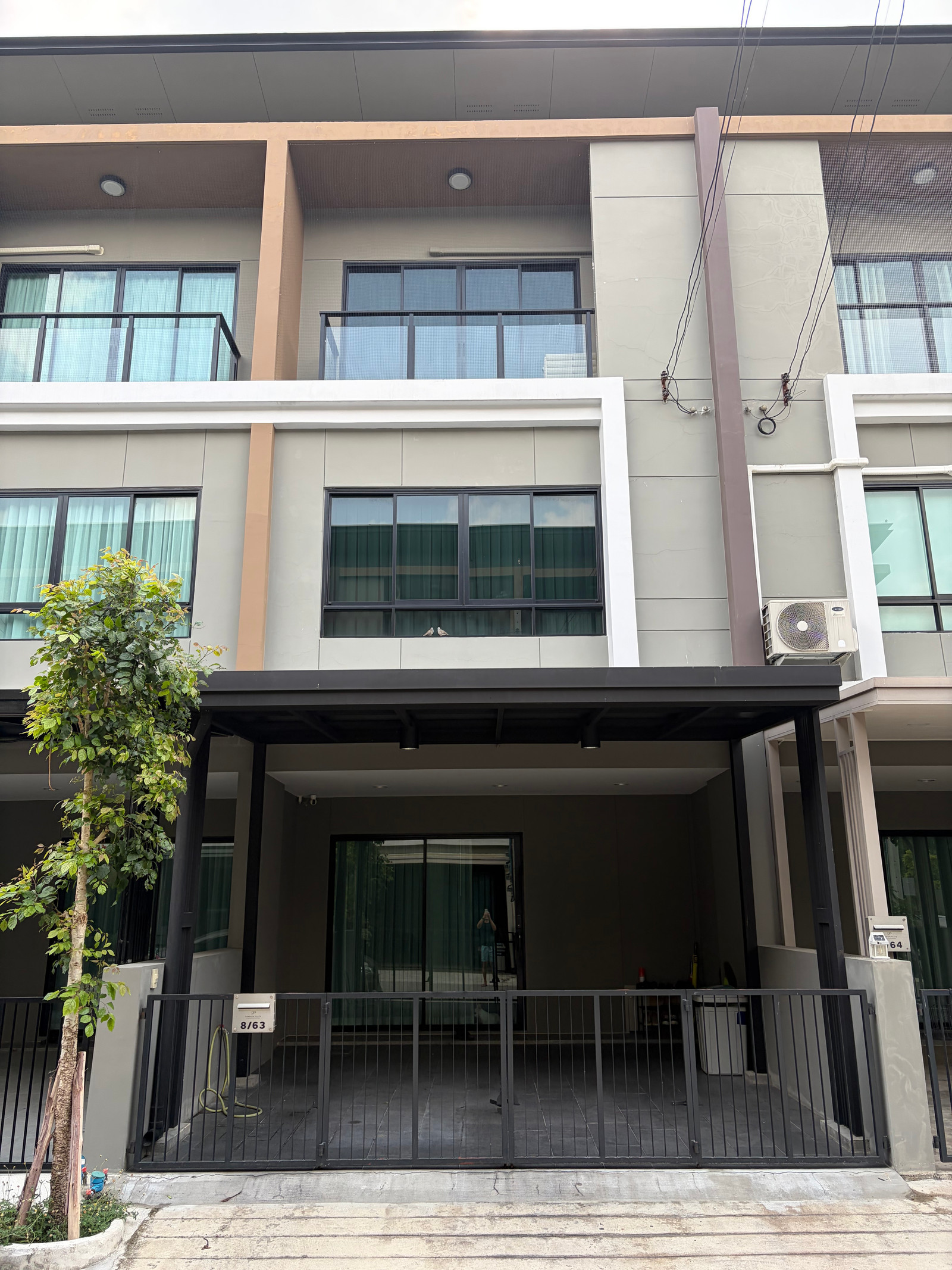 ขายทาวน์เฮาส์ ทาวน์โฮม 3 ชั้น พรีเมี่ยม เพลส พหลโยธิน - รามอินทรา ติดถนนเทพรักษ์ 4 ห้องนอน 200 ตร.ม. - Image 3