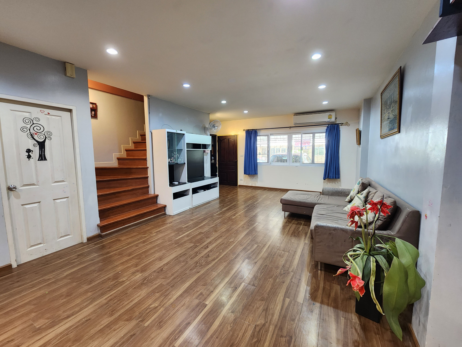ให้เช่า ปล่อยเช่า ทาวน์เฮ้าส์ 2 ชั้น 3 ห้องนอน 2 ห้องน้ำ 114 ตร.ม. - Image 3