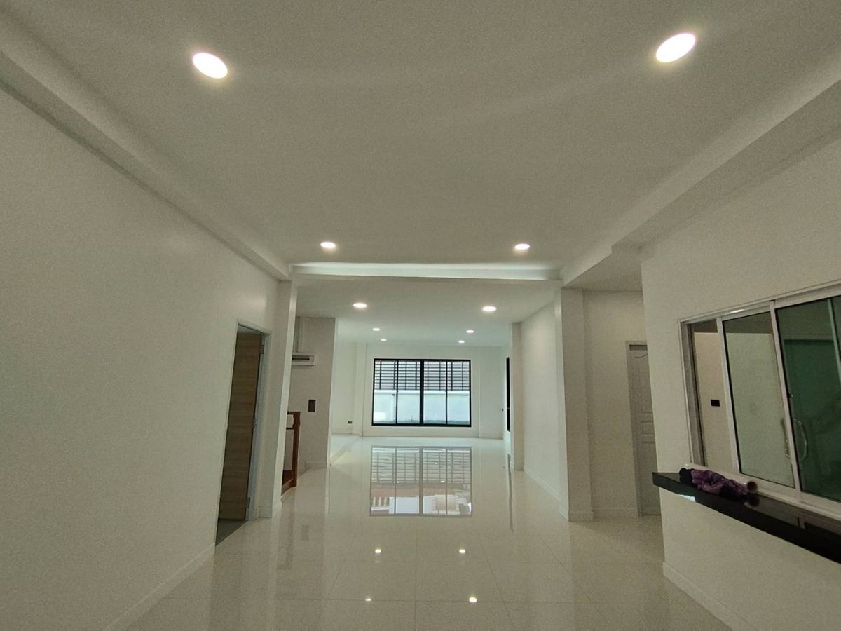For rent or sale: 85 sq.wah detached house, Phutthamonthon Sai 2, newly renovated and move-in ready, 4 bedrooms. - Image 4