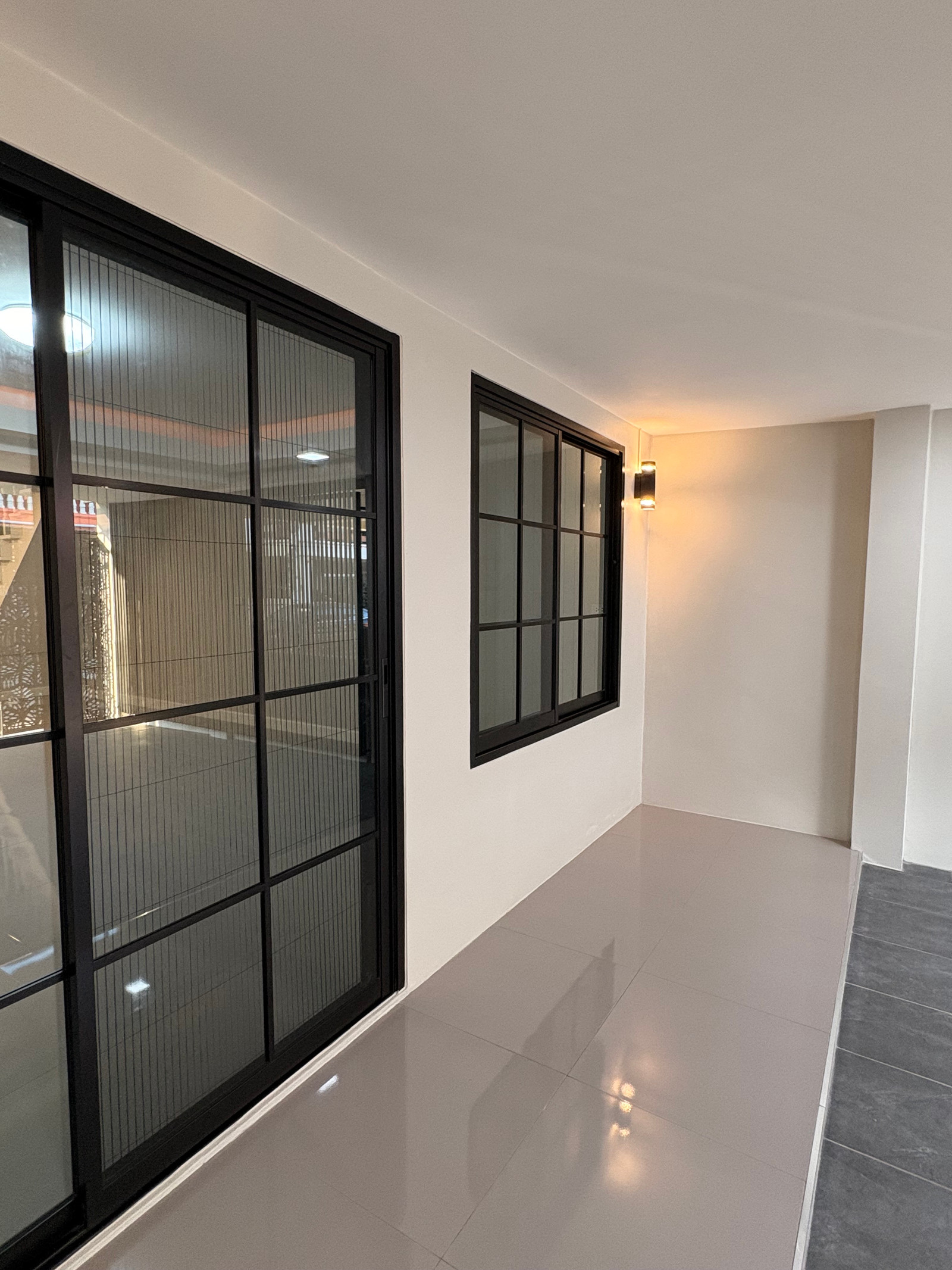 ให้เช่าหรือขาย Town House ทาวน์เฮาส์ 2 ชั้น ใกล้ Market Village หมู่บ้านแกรนด์หัวหิน 2 ห้องนอน 160 ตร.ม. - Image 4