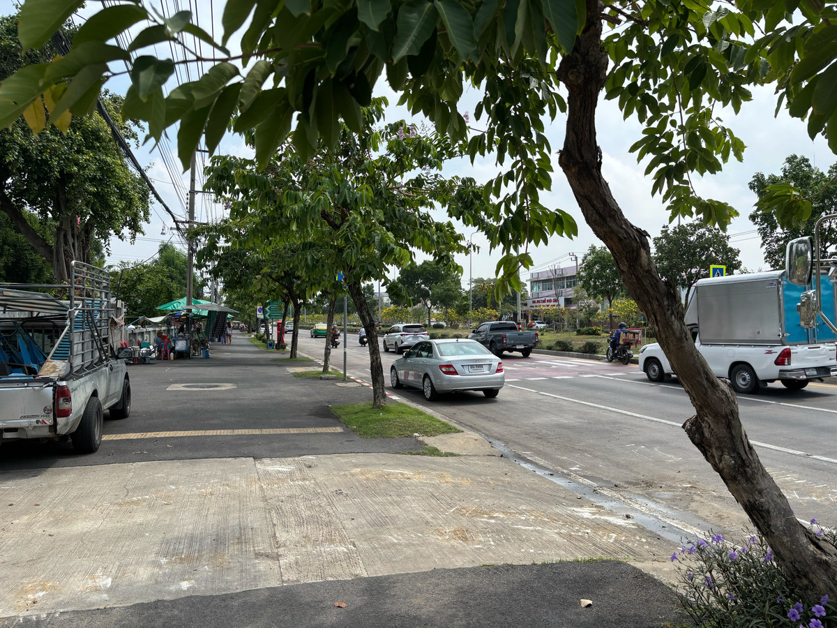 ให้เช่า ที่ดินติดหน้าถนนพุทธมณฑลสาย 3 ถมแล้วพร้อมใช้ ใกล้เพชรเกษม ทำเลศักยภาพสูง - Image 4