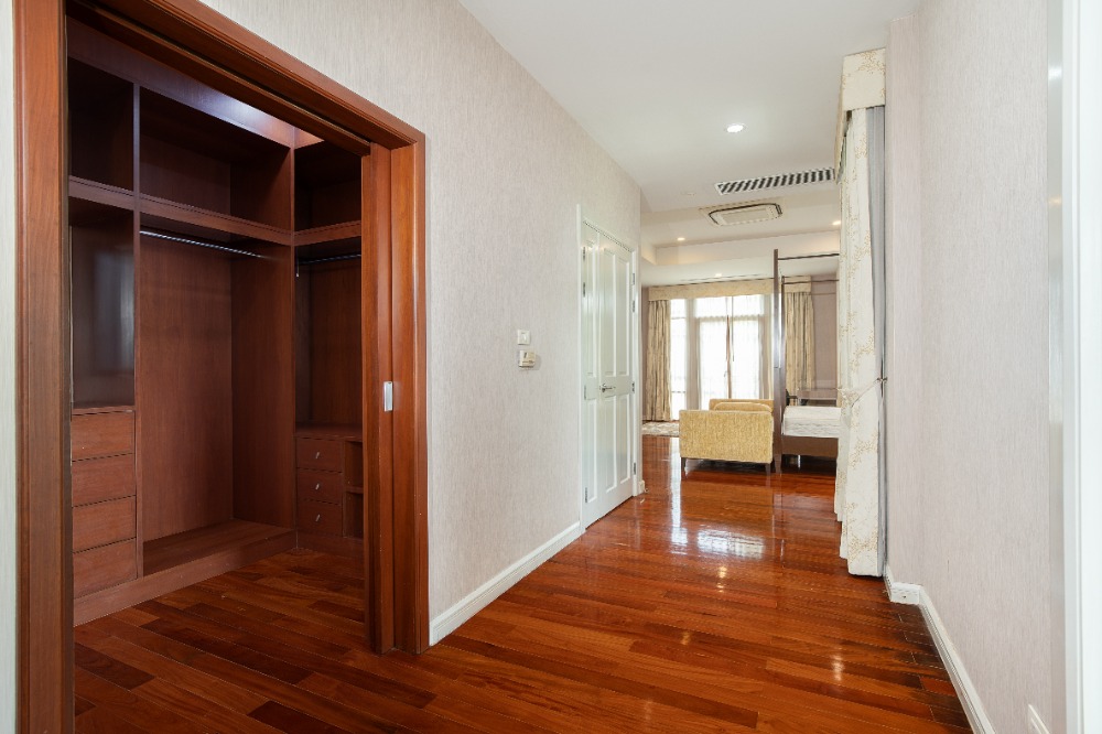 ให้เช่าบ้านเดี่ยว Luxury Private Pool Residence in Sukhumvit 67 4 ห้องนอน - Image 4