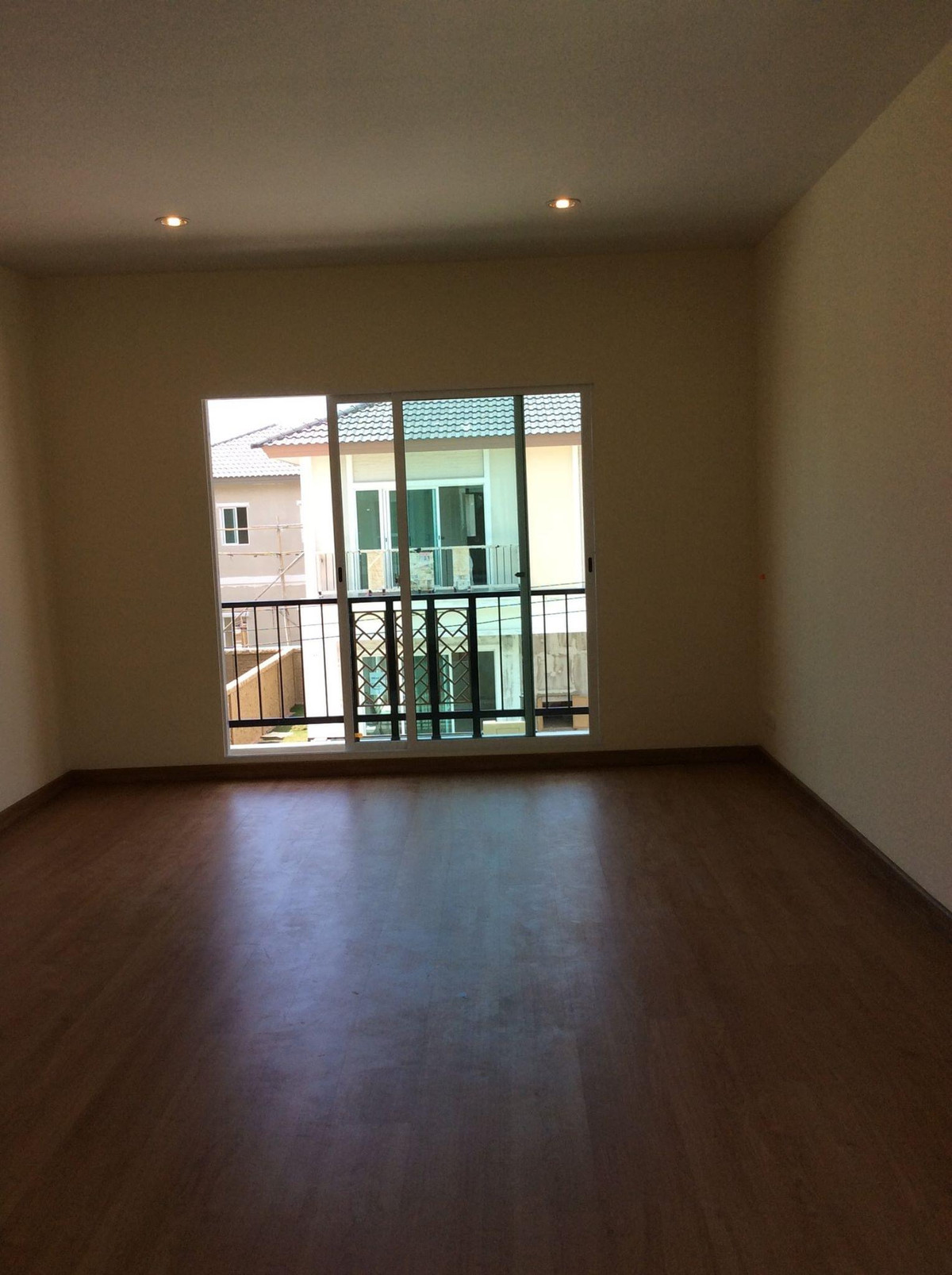 ขายบ้านเดี่ยว บ้านแฝด ภัสสร ไพรด์ ศรีนครินทร์ - เทพารักษ์ 3 ห้องนอน 145 ตร.ม. - Image 4