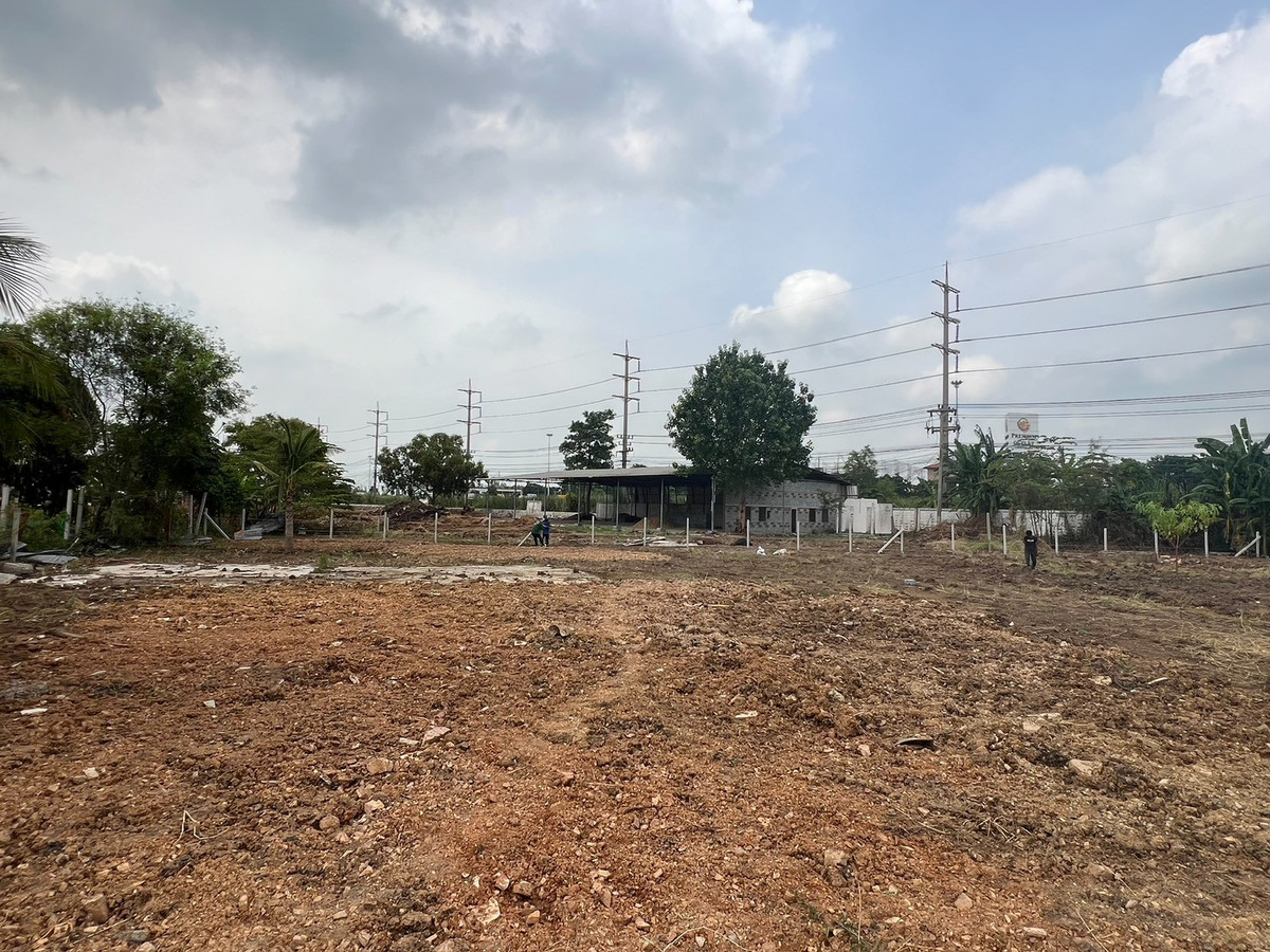 Land for sale in Bang Pa-in, prime location, only about 50 meters from the Asia Highway, land area of 407 sq.wah. - Image 5