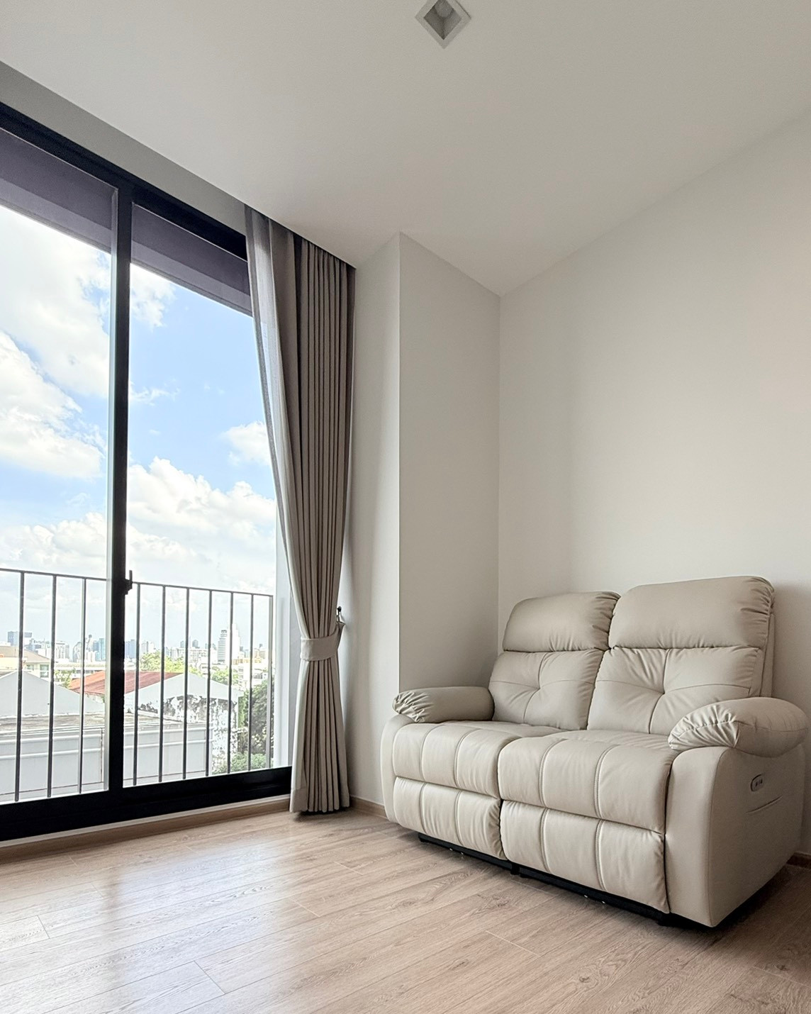 公寓出租或出售 1 Bed Plus 42平方米，含多功能房，距BTS Ari站90米，2卧室 - Image 5