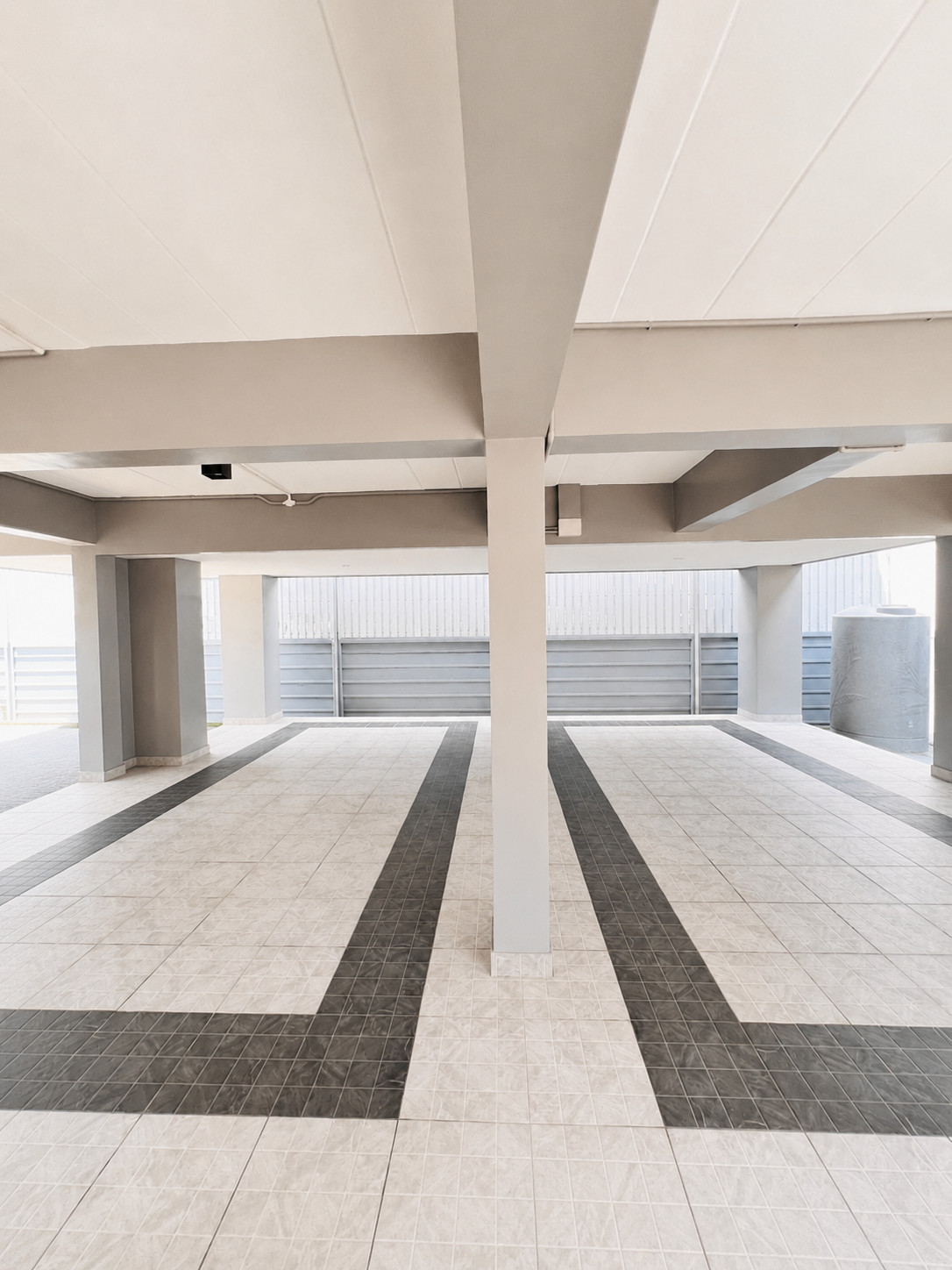 For Sale: Custom-Built Detached House Outside a Project, Like-New Condition, Great-Value Living Space, Close to the City, 4 Bedrooms, 260 sqm - Image 5