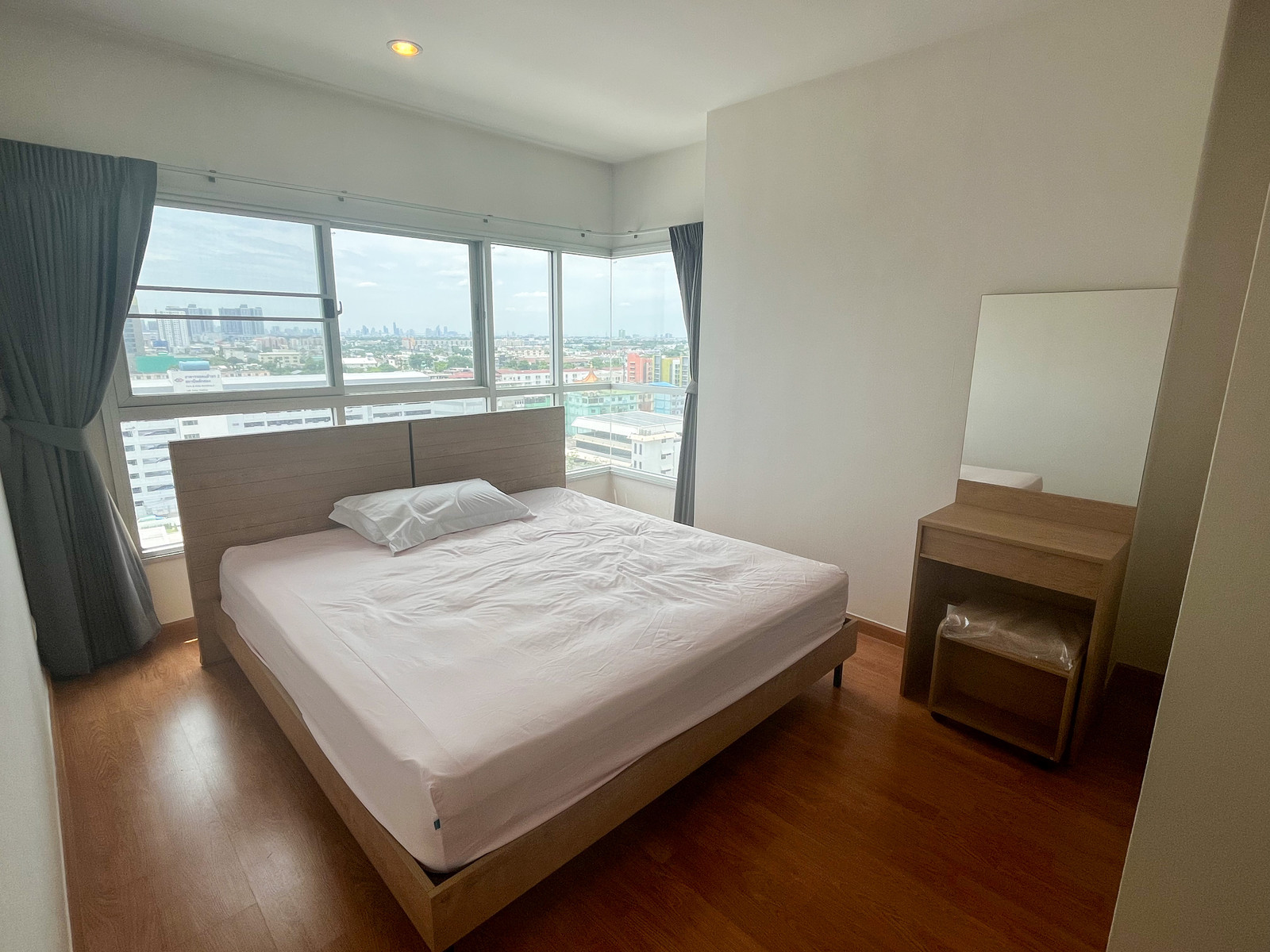 ขาย คอนโดขาย 2 ห้องนอน 1 ห้องน้ำ สภาพห้องสวยมาก ใหม่ พร้อมเฟอร์ ที่จอดรถ ติด MRT หลักสอง 63.62 ตร.ม. - Image 5