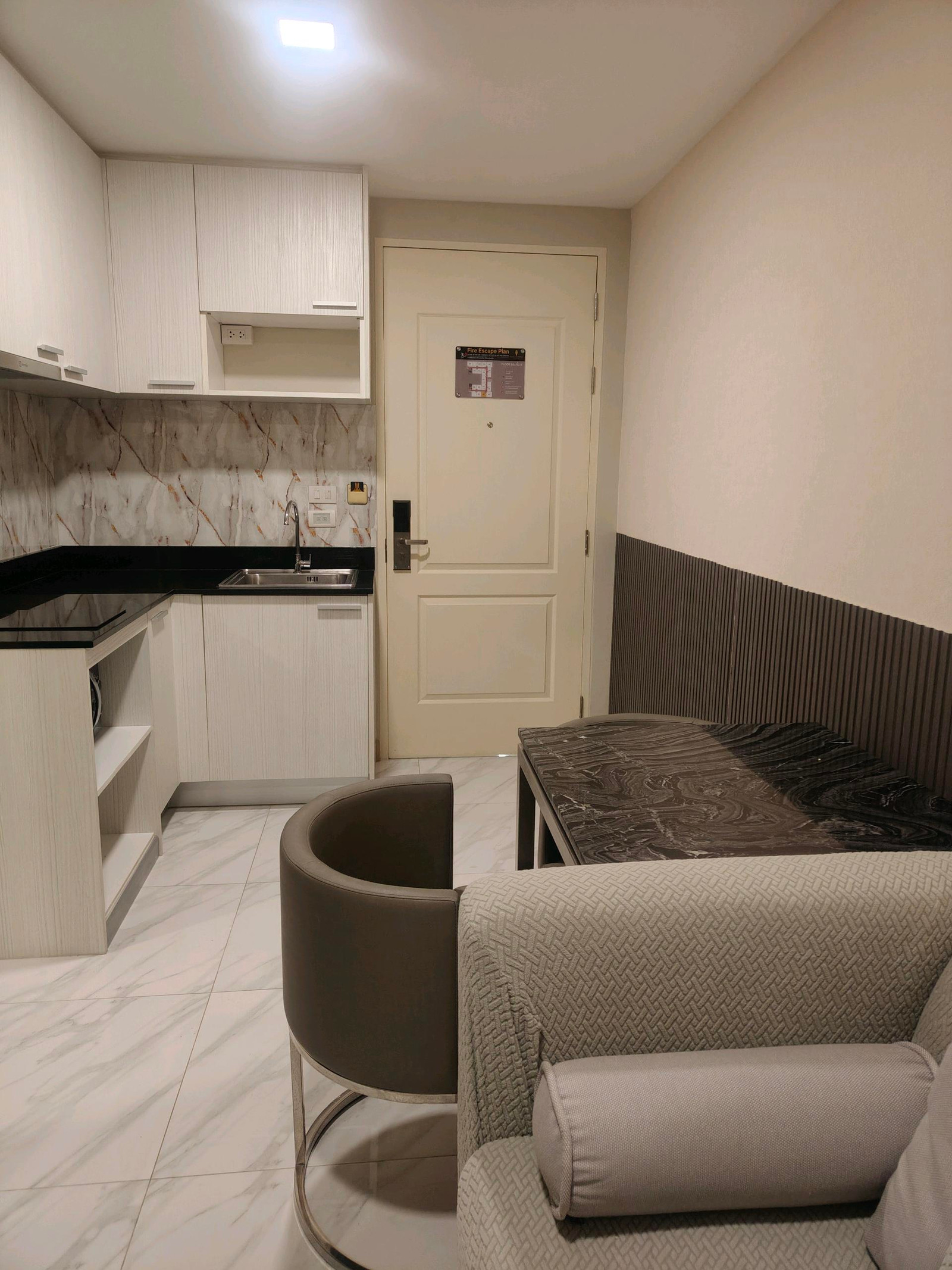 ให้เช่าหรือขาย /ขาย คอนโด Bless Residence Ekkamai สุขุมวิท 71 1 ห้องนอน 27 ตร.ม. - Image 5