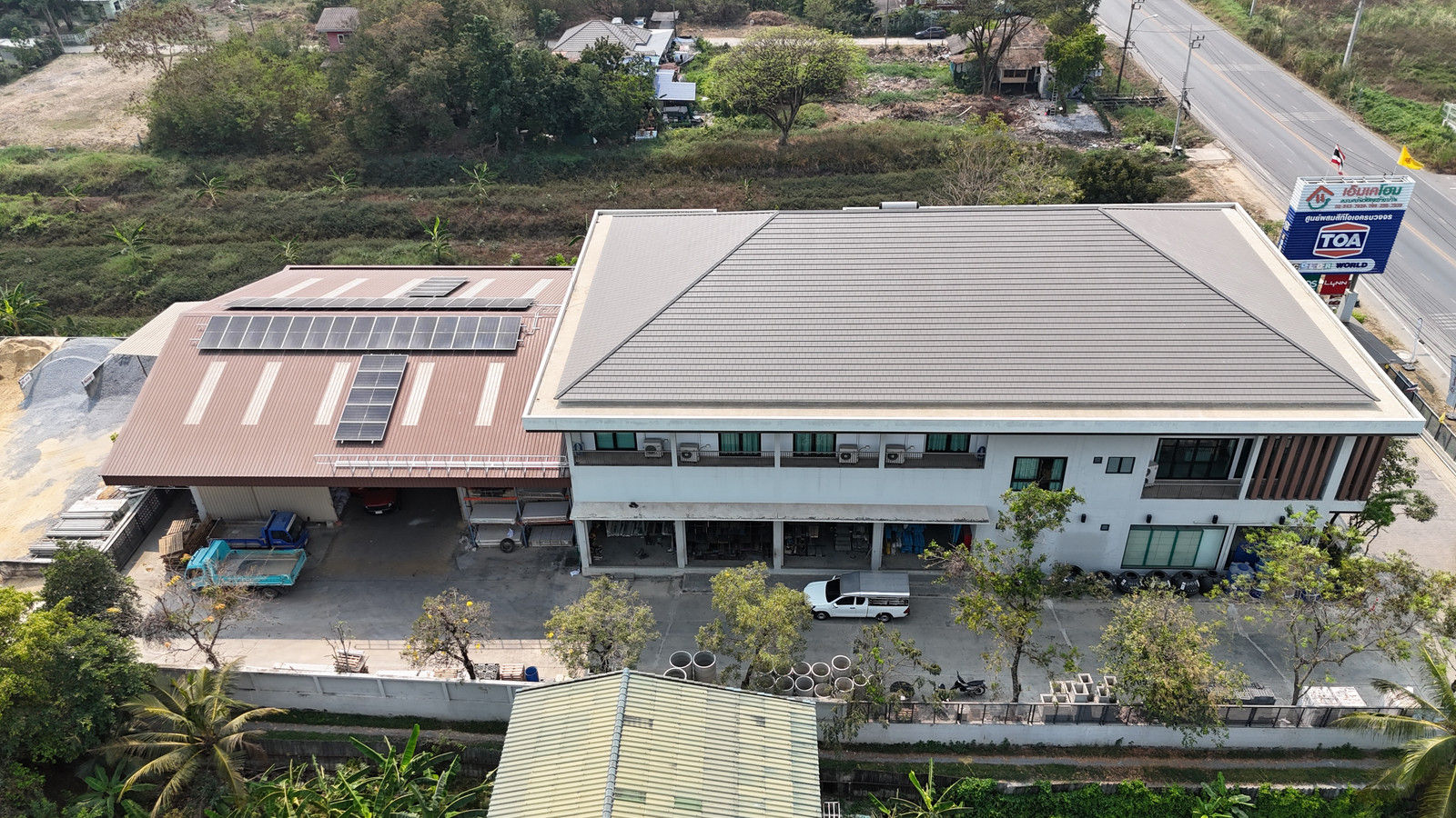 ให้เช่า อาคาร 2 ชั้น อาคารพาณิชย์ โกดัง และที่พักอาศัย พร้อมโซลาร์เซลล์ 25.2 kWp บนที่ดิน 2 4100 ตร.ม. - Image 5