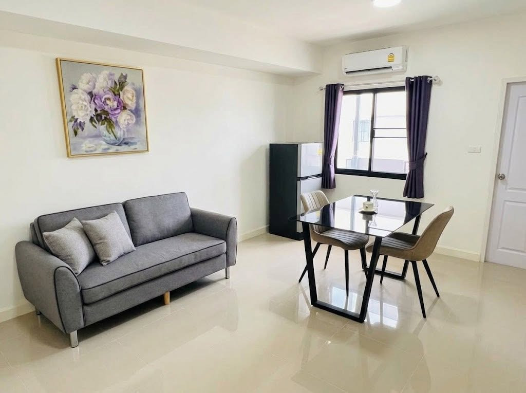 For Sale: Corner Townhouse PLENO Srinakarin-Theparak 2.99 Million (Reduced from 3.29 Million) 3 Bedrooms 106.85 sq.m. - Image 5