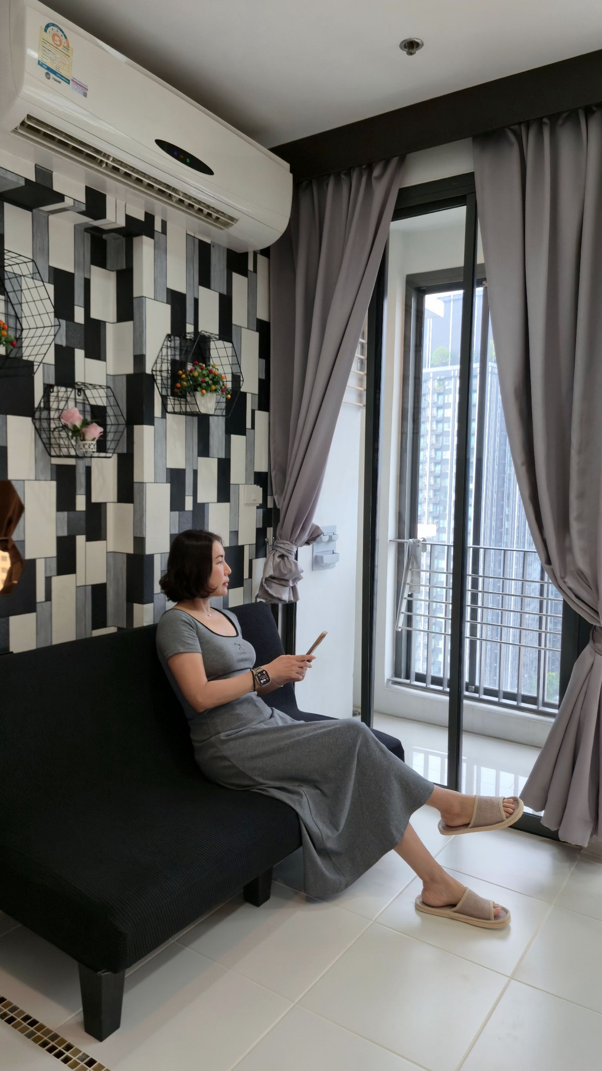ให้เช่าหรือขายคอนโด ขายราคาทุน พร้อมผู้เช่า IDEO MOBI RAMA9 - Duplex ชั้นบนสุด ติดMRTพระราม9 1 ห้องนอน 44 ตร.ม. - Image 6