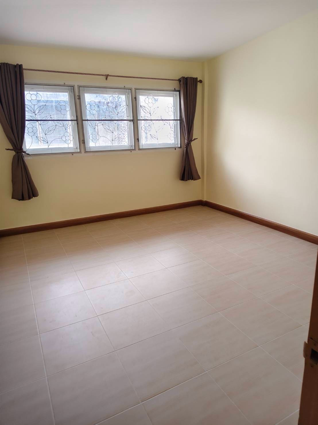 ให้เช่า ตึกแถว 3 ชั้น Renovated ใหม่ เจริญราษฎร์ 7 97.02 ตร.ม. - Image 6