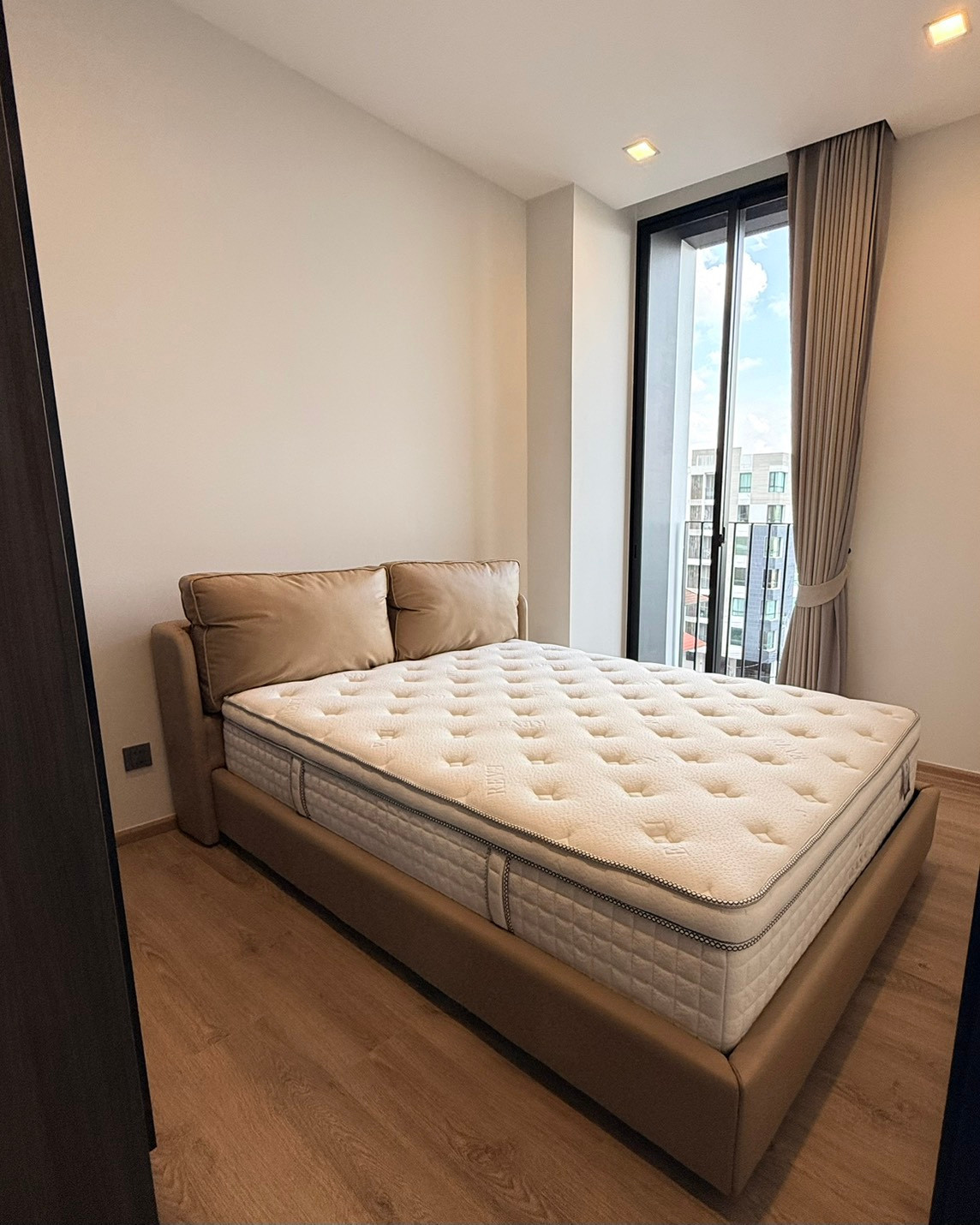 公寓出租或出售 1 Bed Plus 42平方米，含多功能房，距BTS Ari站90米，2卧室 - Image 6
