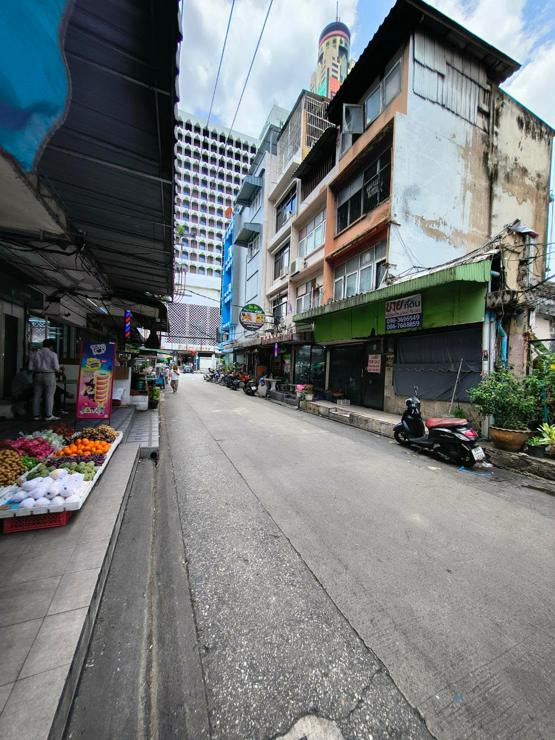 For Sale: "Prime Land for Sale, Ratchaprarop 4 - 78 sq.wah, Near Soi Entrance, OPPORTUNITY IN - Image 6
