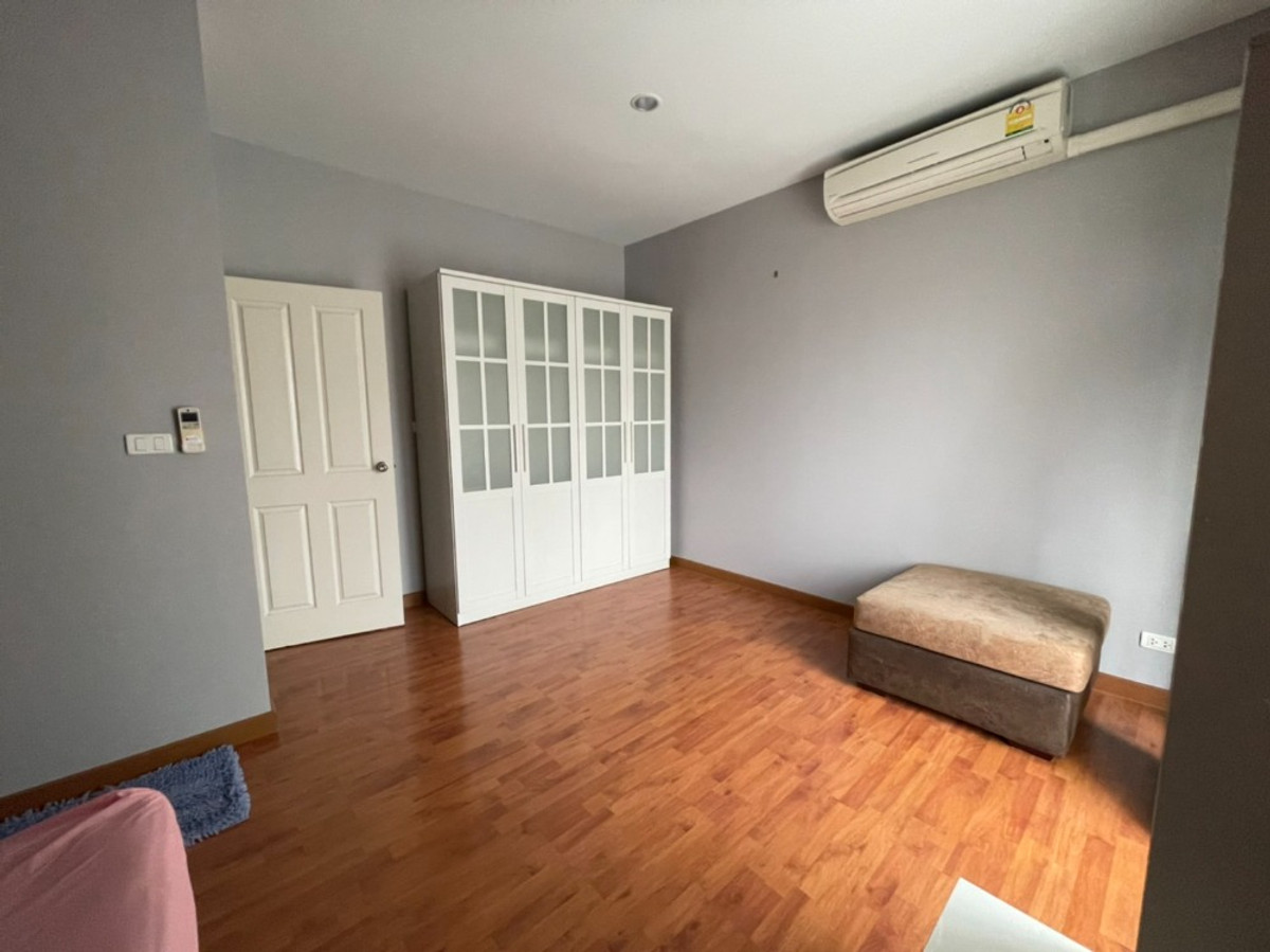 For Sale: 2-Storey Townhouse, Baan Klang Muang, 3 Bedrooms 2 Bathrooms, on Lat Krabang Road, Near Robinson and Paseo, 3 Bedrooms (PAH-00685) - Image 6