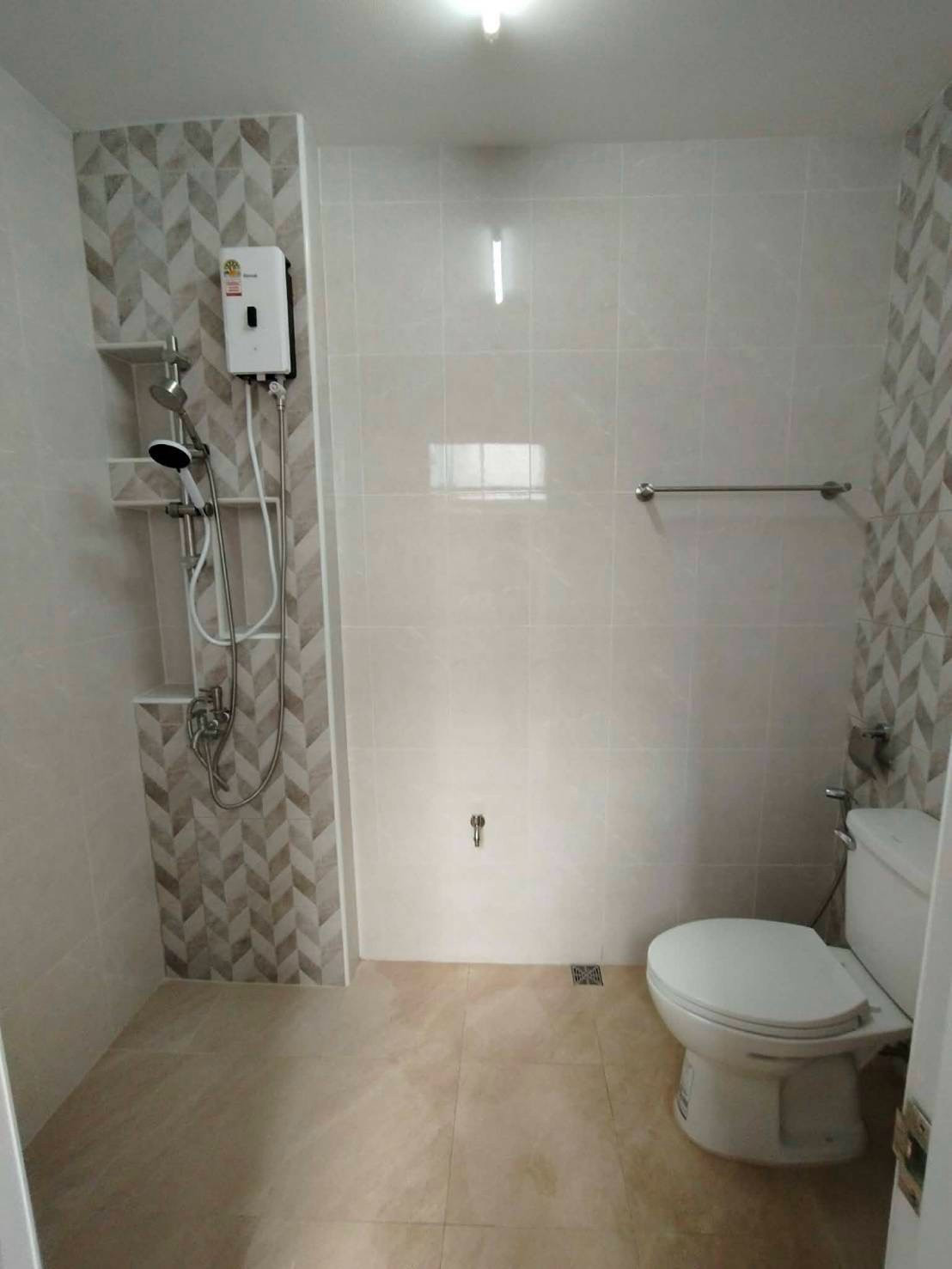 ให้เช่า ตึกแถว 3 ชั้น Renovated ใหม่ เจริญราษฎร์ 7 97.02 ตร.ม. - Image 7