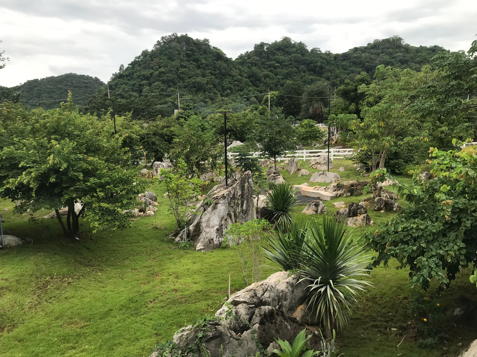 ขาย Private Rock Garden Estate หนึ่งเดียวในเขาใหญ่ ไม่ใช่แค่บ้านพักตากอากาศ 4 ห้องนอน 300 ตร.ม. - Image 7