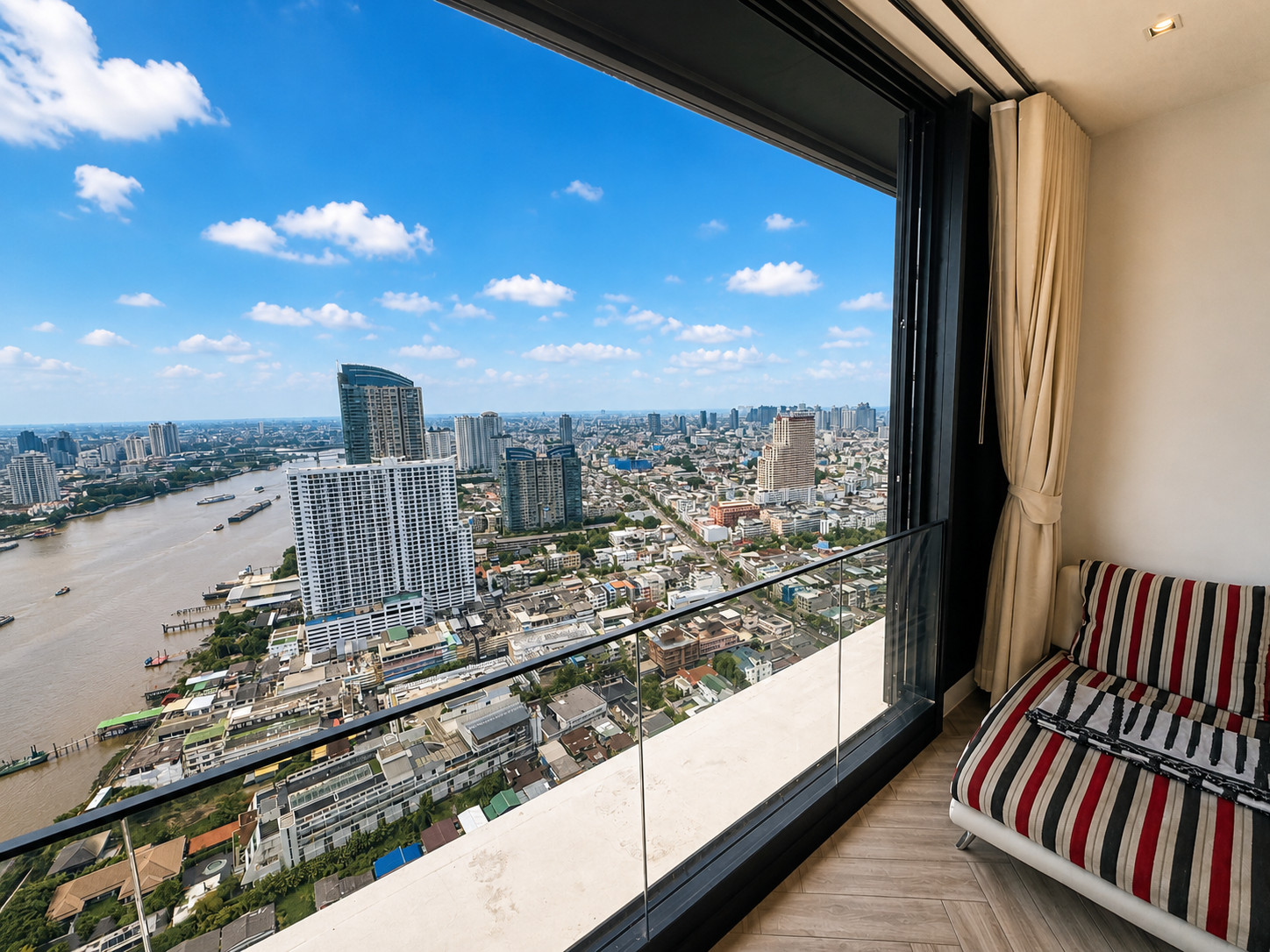 ให้เช่าหรือขายคอนโด — ให้เช่า / ขาย Chapter Charoennakorn - Riverside ชั้น 42 2 ห้องนอน 79 ตร.ม. - Image 7