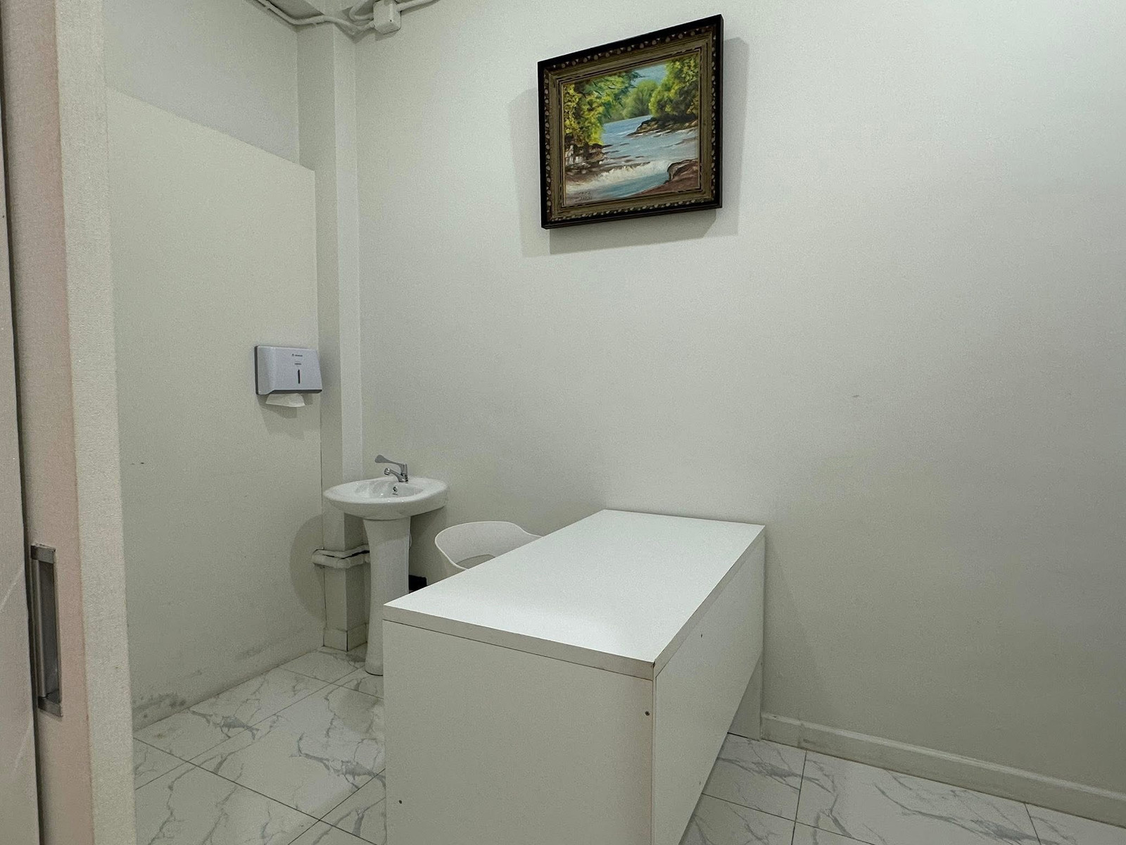ขาย ตึก Stand alone เป็นอาคารพาณิชย์ ข้างในเป็นคลินิกเวชกรรม 500 ตร.ม. - Image 7