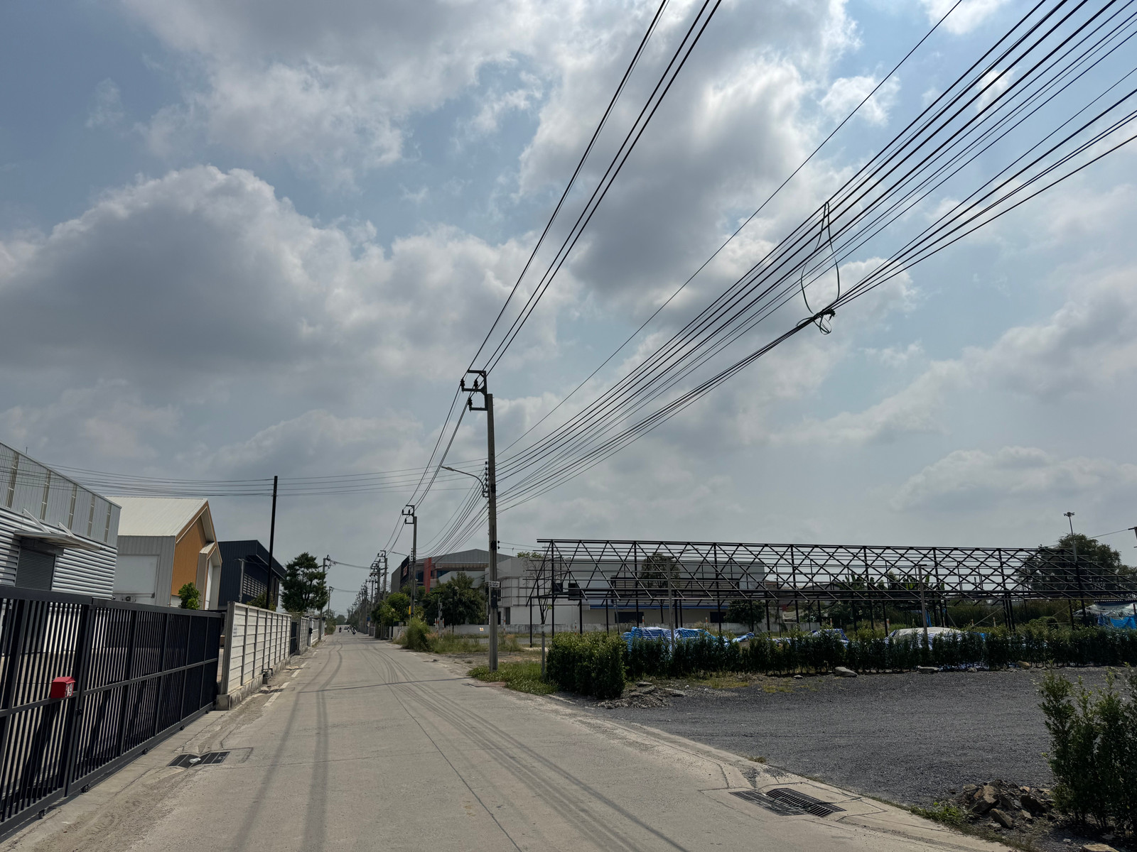 出租土地 可建房屋、办公室、仓库 交通便利 临街面宽阔 - Image 8