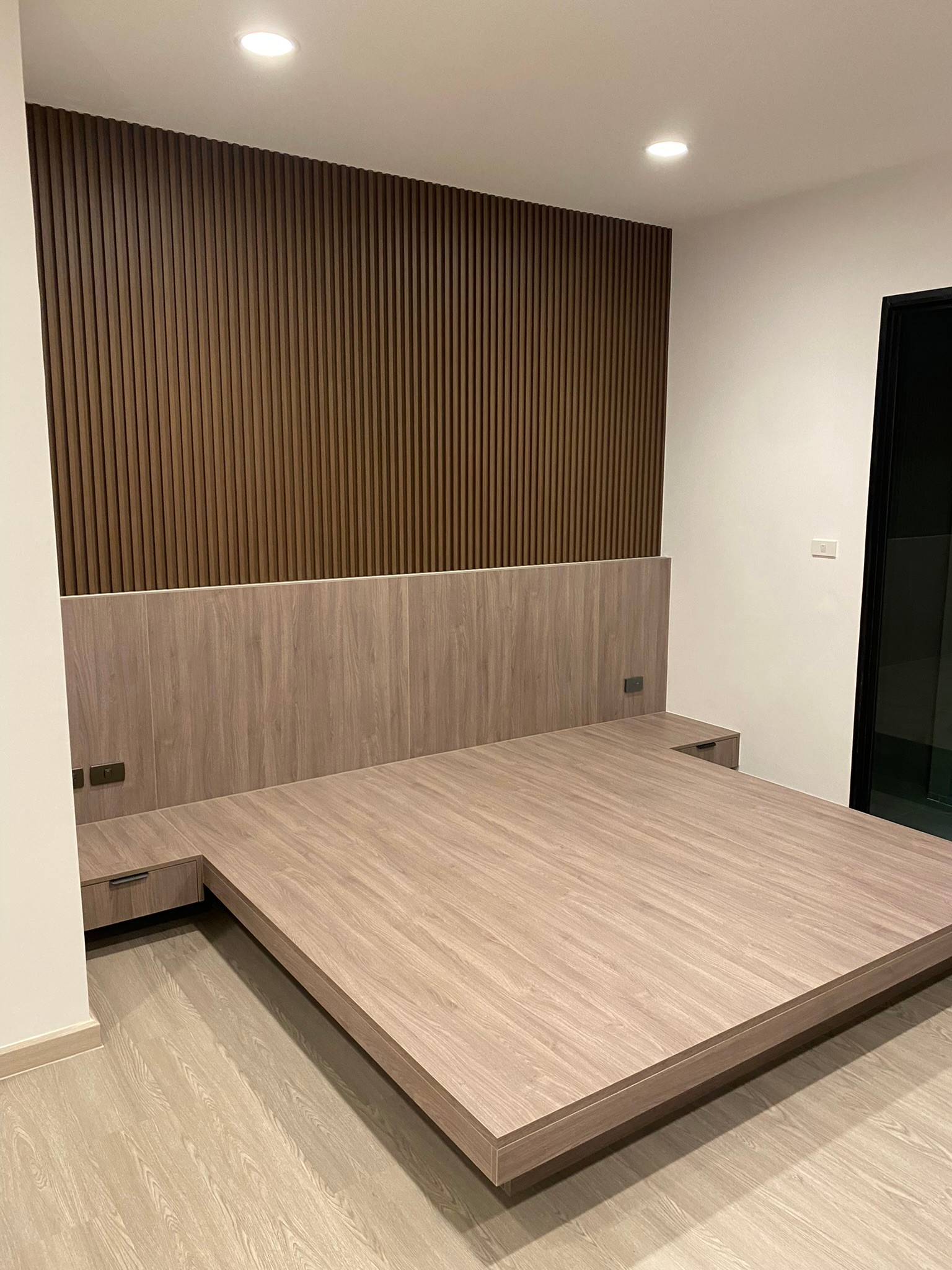 ขายทาวน์เฮาส์ ทาวน์โฮม 3 ชั้น พรีเมี่ยม เพลส พหลโยธิน - รามอินทรา ติดถนนเทพรักษ์ 4 ห้องนอน 200 ตร.ม. - Image 8