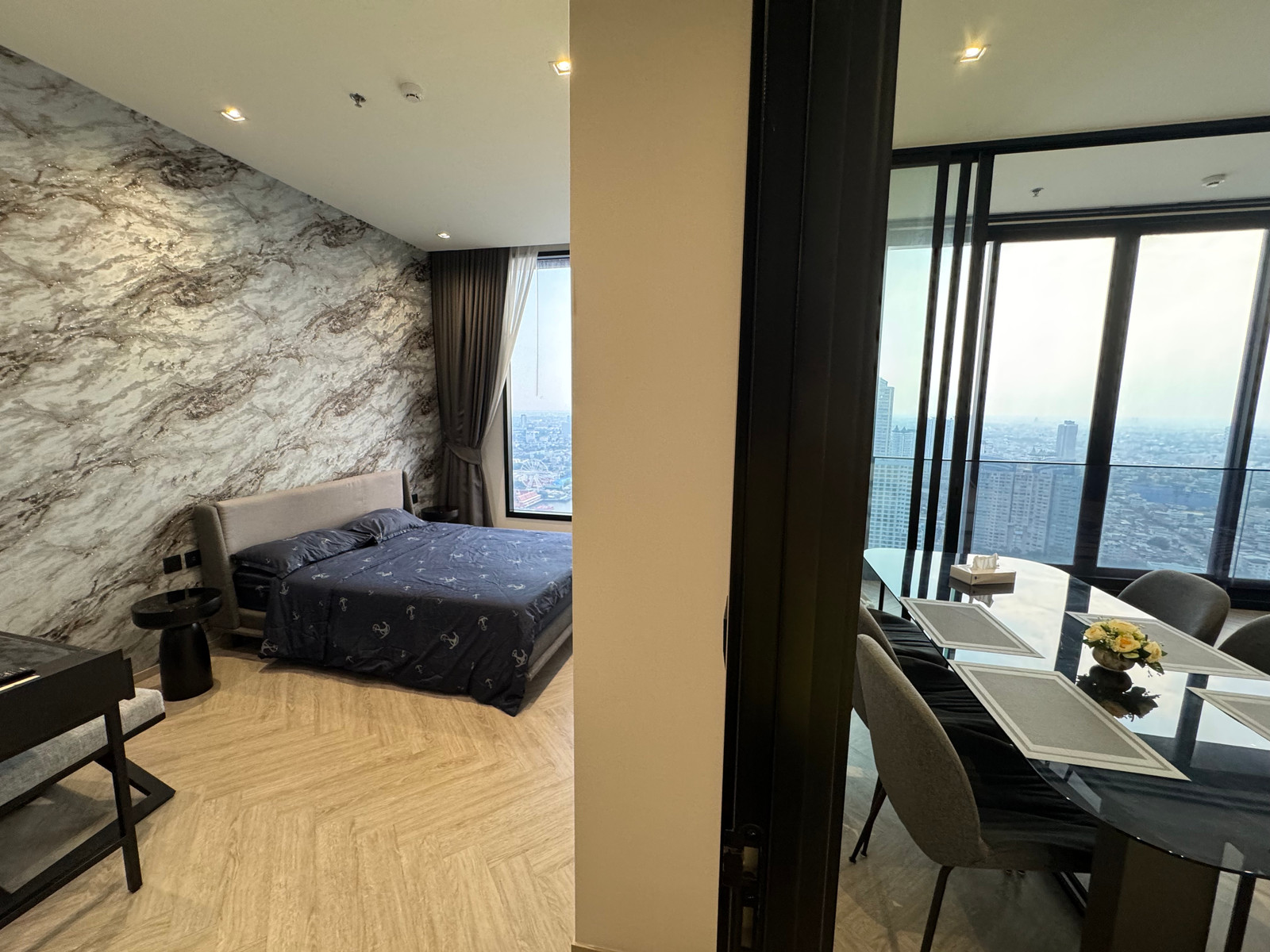ให้เช่าหรือขายคอนโด — ให้เช่า / ขาย Chapter Charoennakorn - Riverside ชั้น 42 2 ห้องนอน 79 ตร.ม. - Image 8