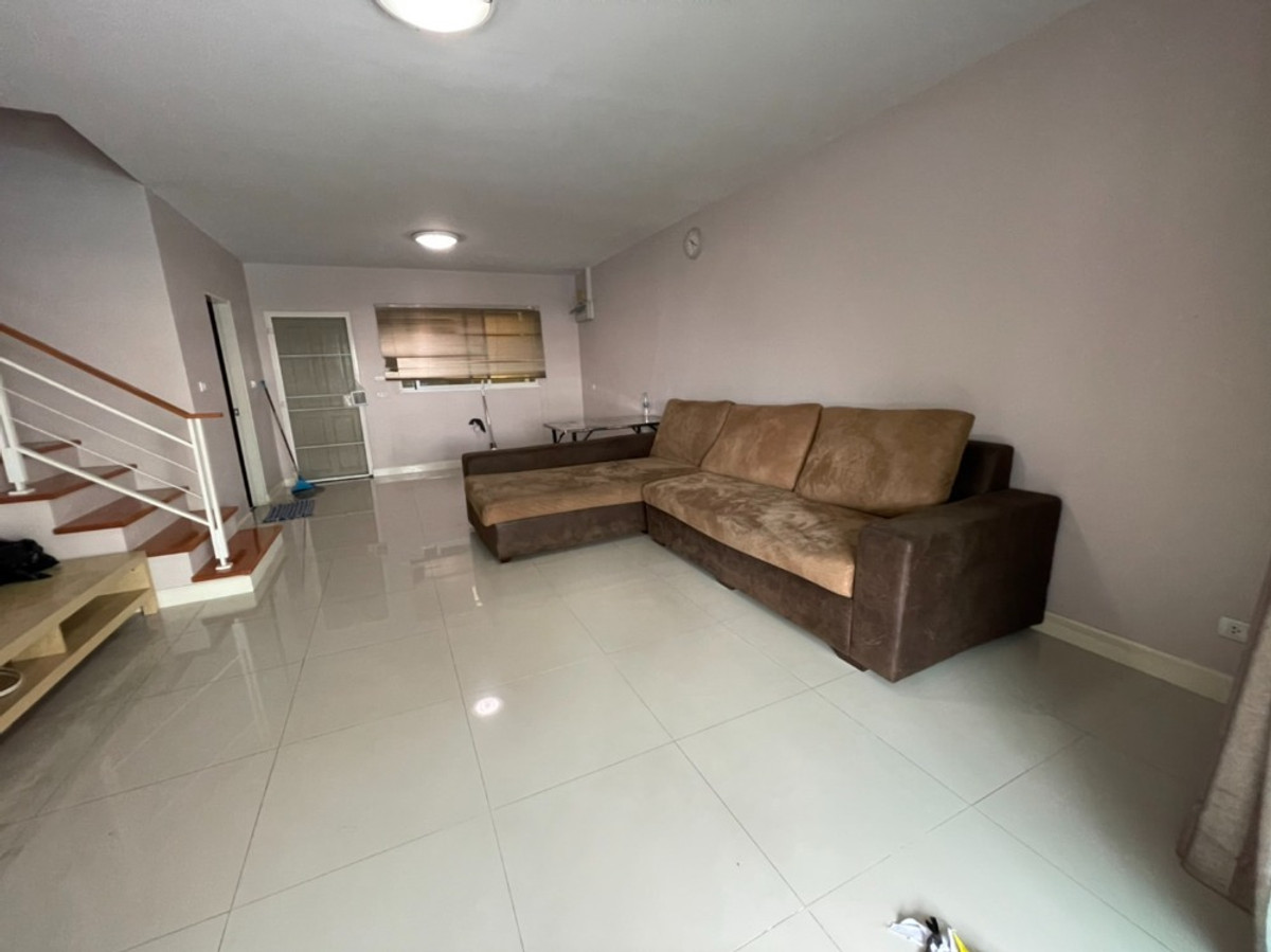 For Sale: 2-Storey Townhouse, Baan Klang Muang, 3 Bedrooms 2 Bathrooms, on Lat Krabang Road, Near Robinson and Paseo, 3 Bedrooms (PAH-00685) - Image 8