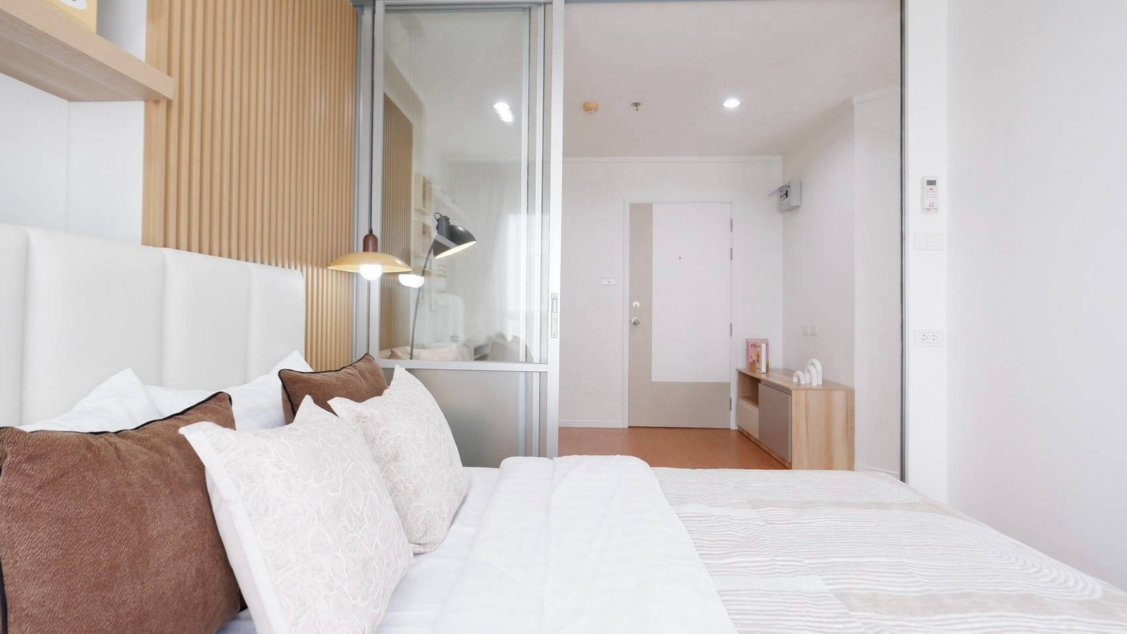 For Sale (Owner Post): Fully Renovated, Fully Furnished, Move-In-Ready Unit That Looks Like a New Condo, Agents Welcome, 1 Bedroom, 26.11 sq.m. - Image 8
