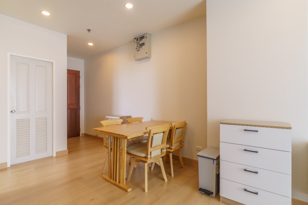 For Rent *Urgent* The Complete Narathiwat Condo, 28,000 THB, near BRT Thanon Chan, 2 bedrooms, 60.3 sq.m. - Image 9