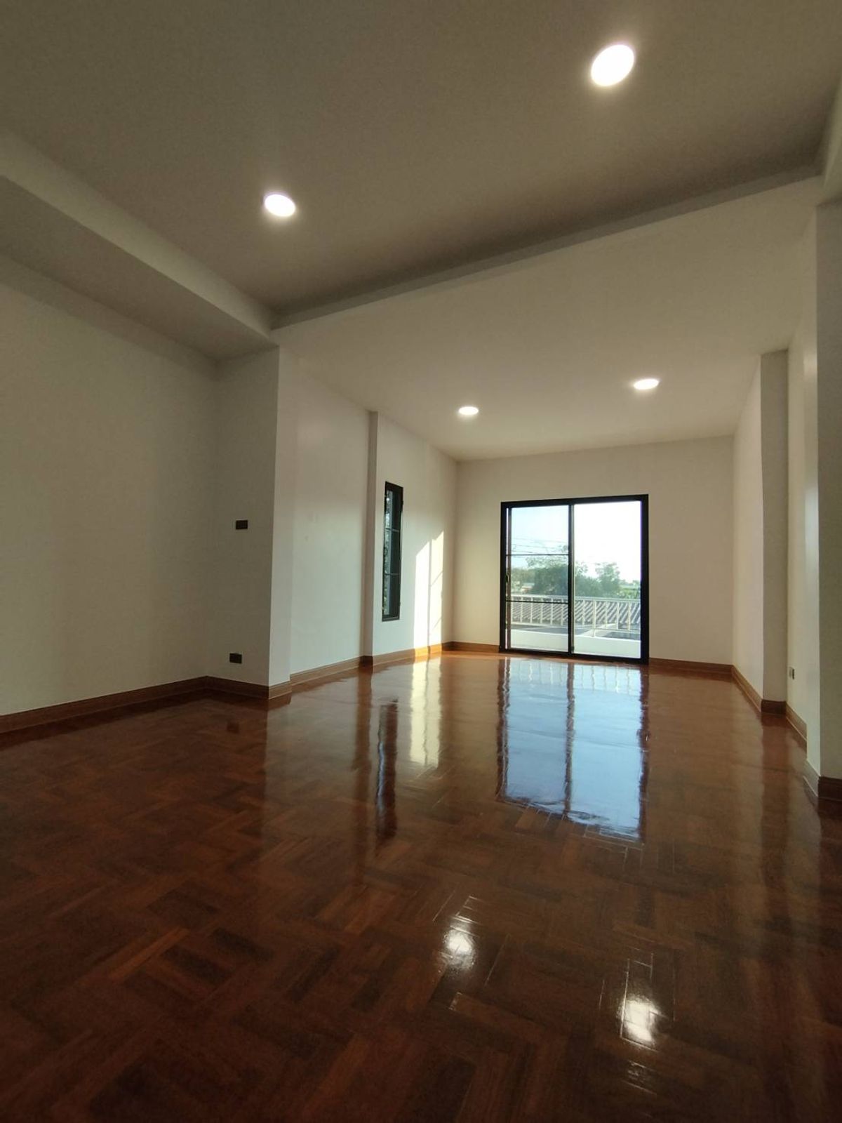 For rent or sale: 85 sq.wah detached house, Phutthamonthon Sai 2, newly renovated and move-in ready, 4 bedrooms. - Image 9