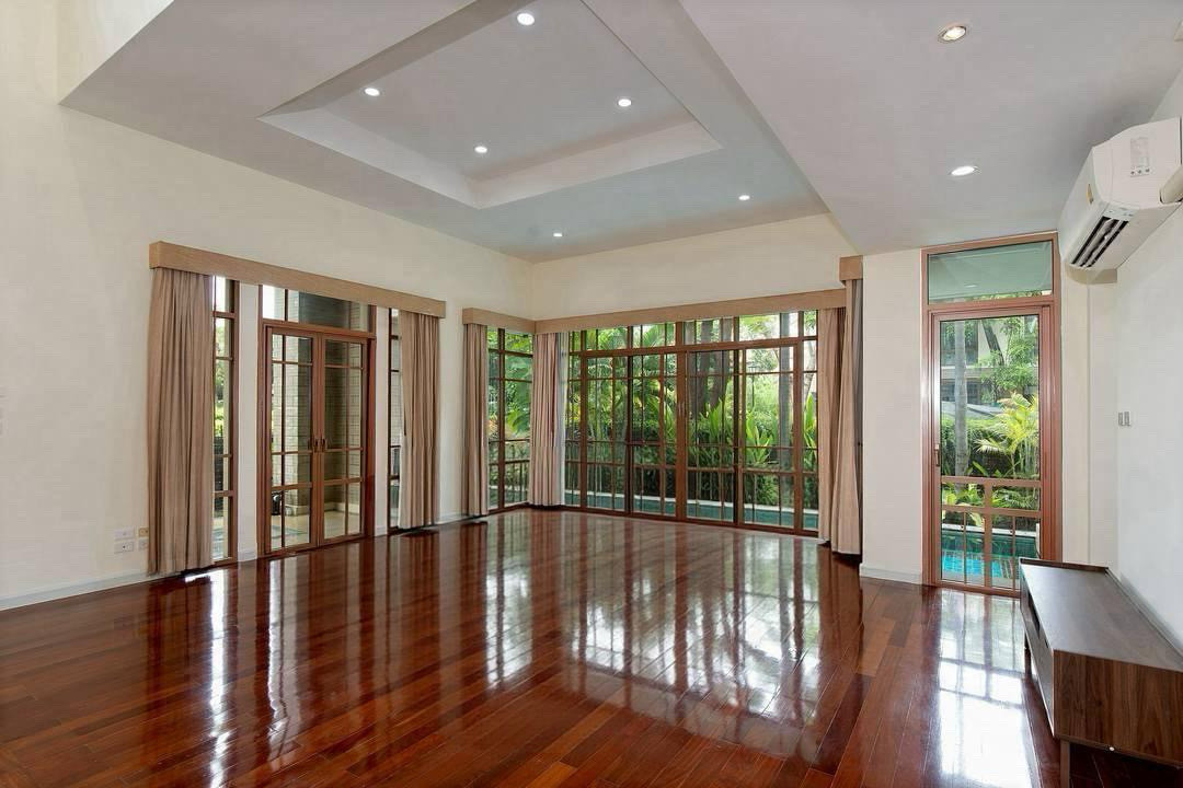 Detached House for Rent, Rare Super Luxury Private Pool Residence in Sukhumvit 67, 4 Bedrooms 490 sq.m. - Image 9
