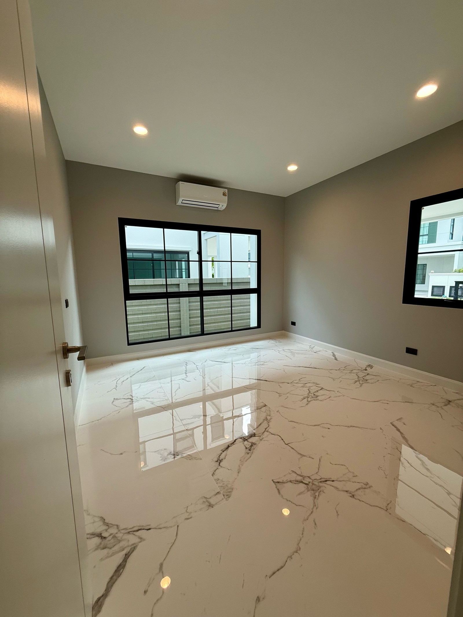 For Rent [Owner Post] Luxury Detached House, 65 sq.wah, Setthasiri Don Mueang, 4-Bedroom Living Area - Image 10
