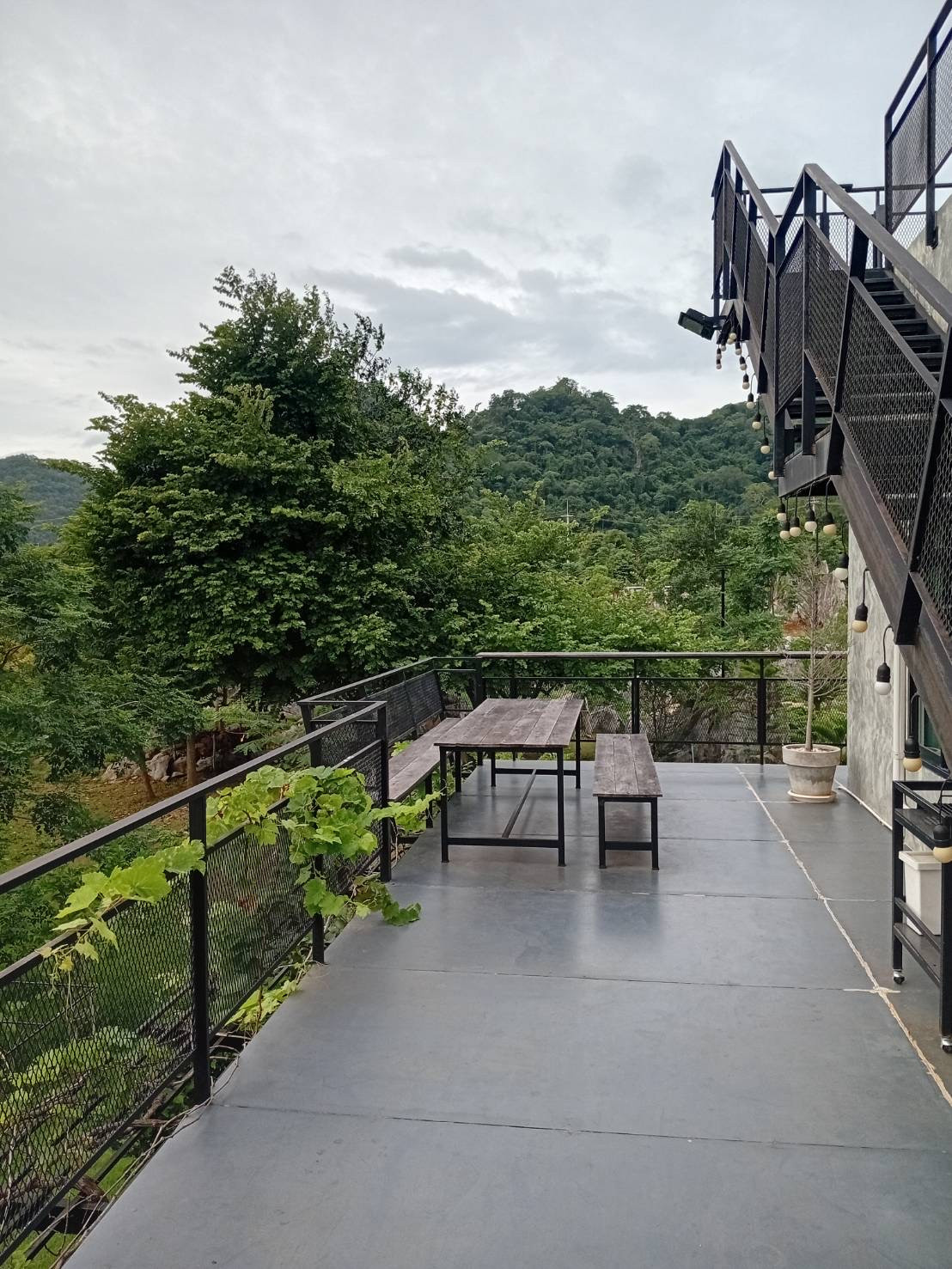 ขาย Private Rock Garden Estate หนึ่งเดียวในเขาใหญ่ ไม่ใช่แค่บ้านพักตากอากาศ 4 ห้องนอน 300 ตร.ม. - Image 10