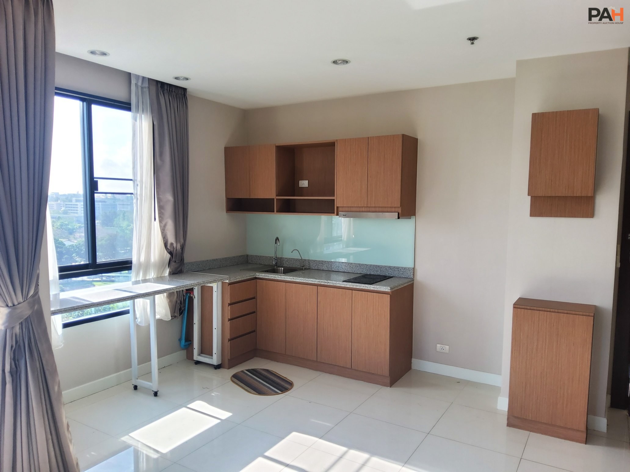 The Sky Condo Suite [12th Floor] - Image 8