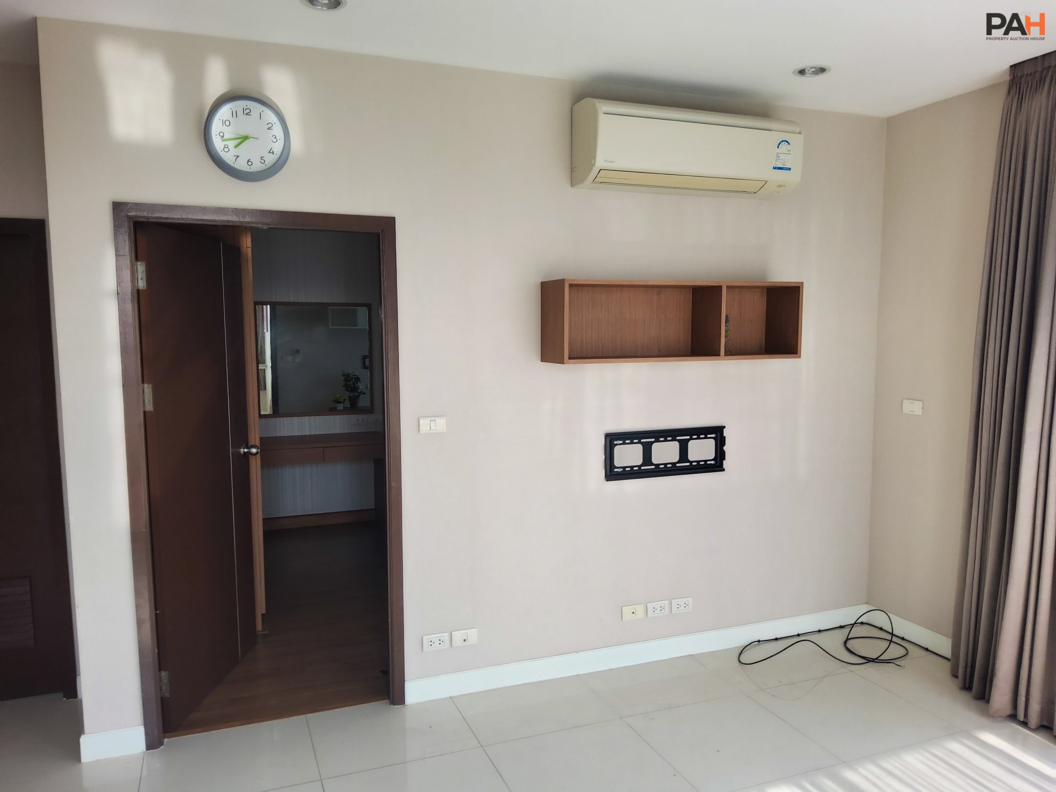The Sky Condo Suite [12th Floor] - Image 9
