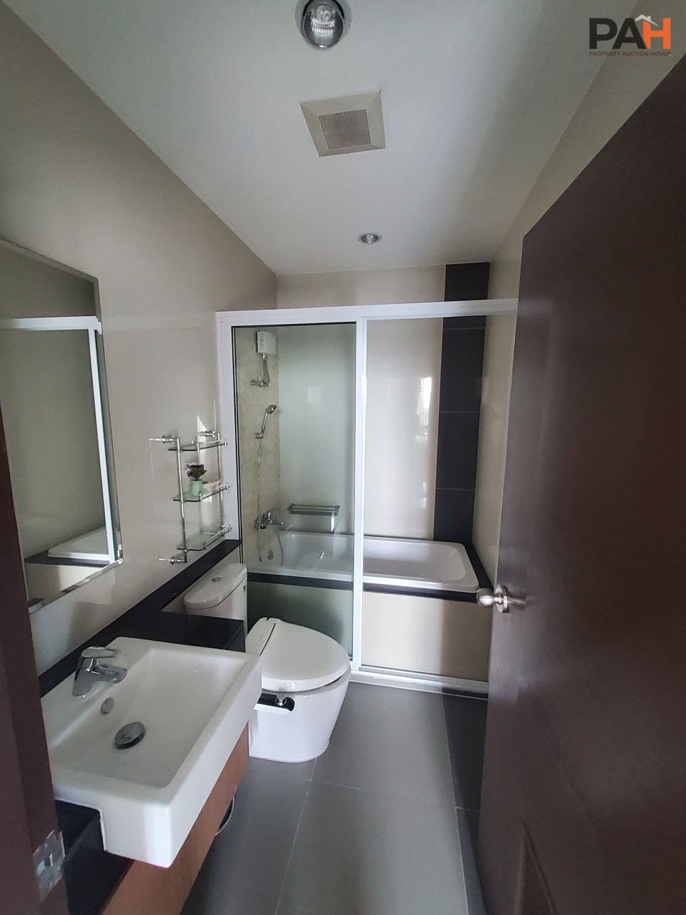 The Sky Condo Suite [12th Floor] - Image 3