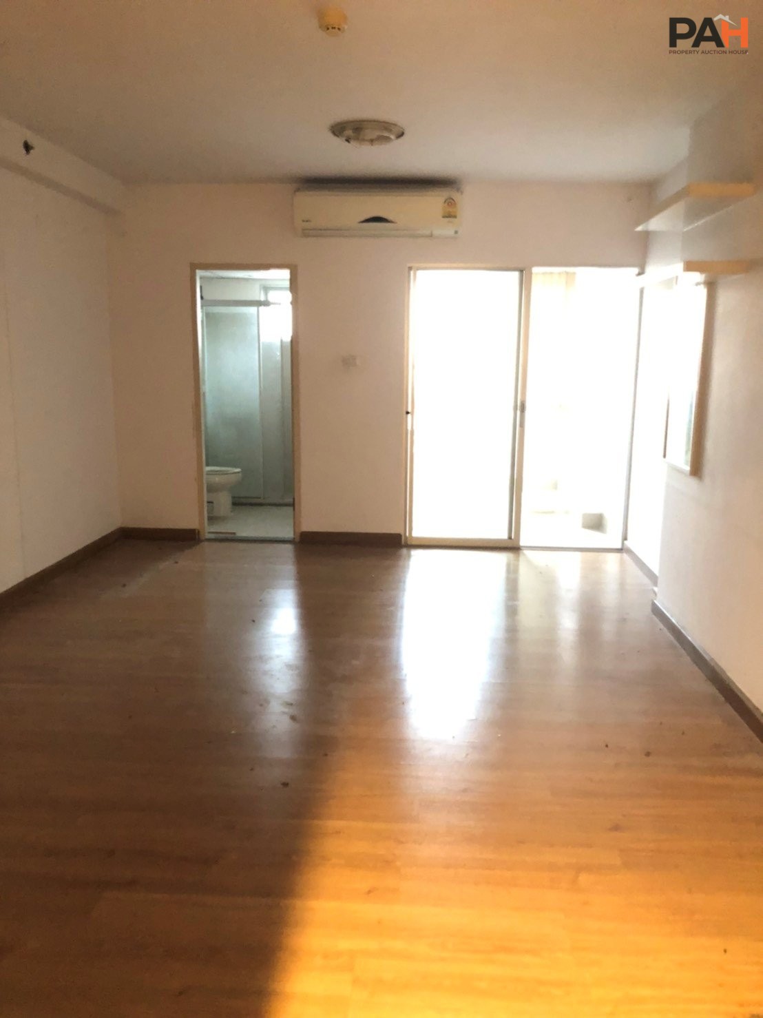 素帕莱公园公寓 (Supalai Park) 迪瓦农十字路口 [15楼，2号楼] - Image 5