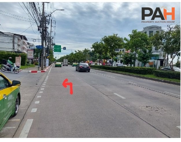 Lumpini Ville On Nut-Phatthanakan Condo [Floor 8, Building A] - Image 8