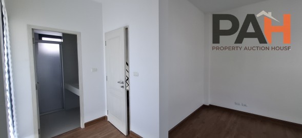 Single Detached House in Baan Lumpini Suan Luang Rama IX Project, Bangkok - Image 10